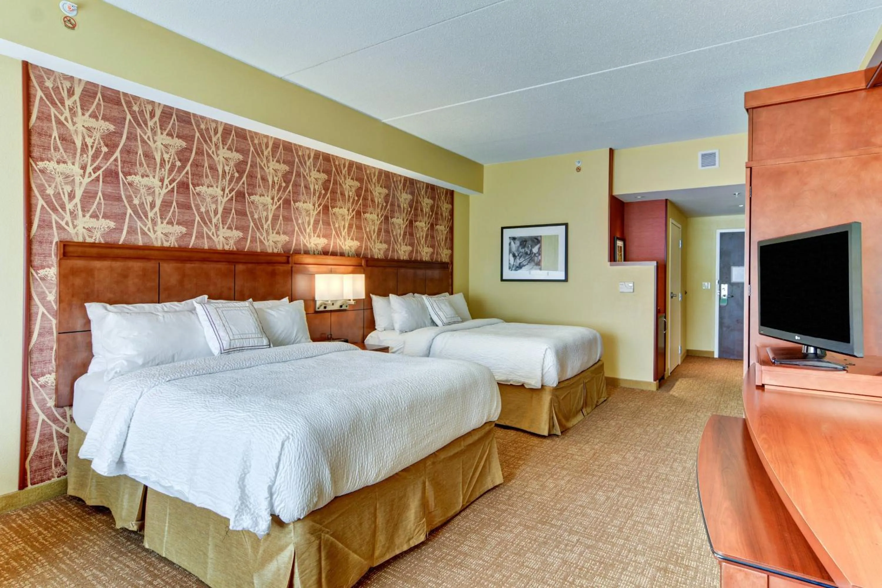 Bedroom, Bed in Courtyard by Marriott Bridgeport Clarksburg