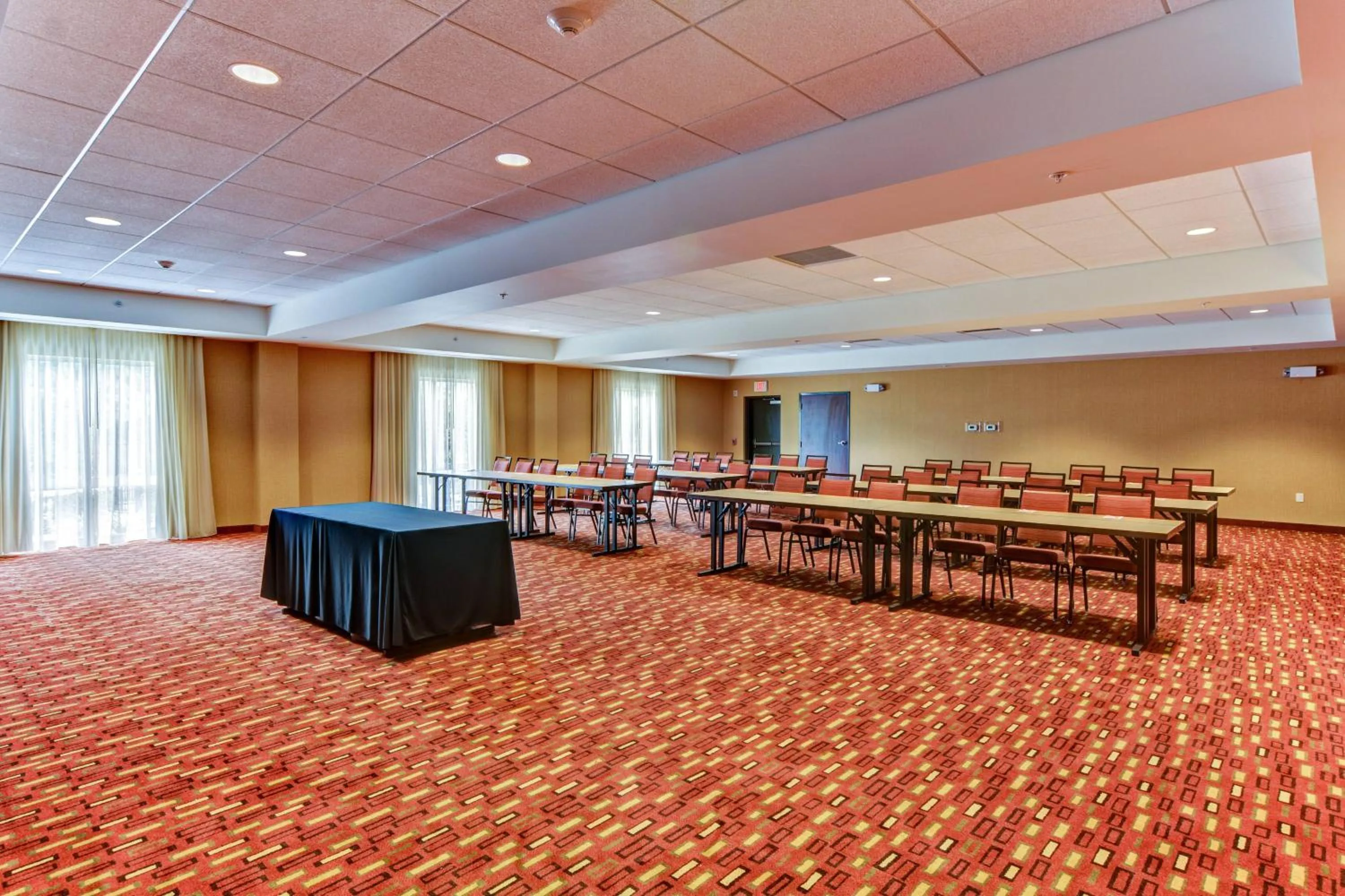 Meeting/conference room in Courtyard by Marriott Bridgeport Clarksburg