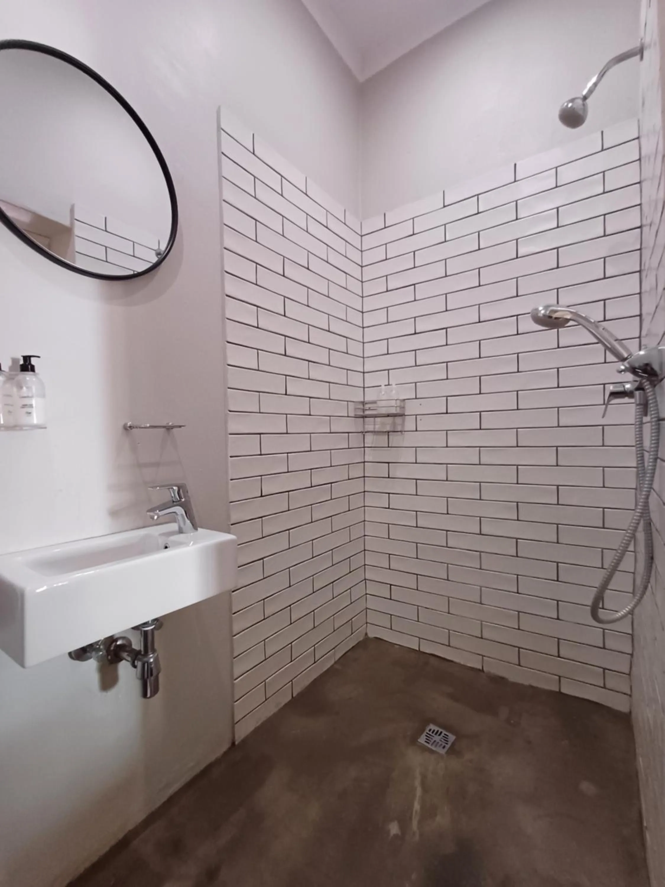 Loddey`s Guest House - by Beach Collection