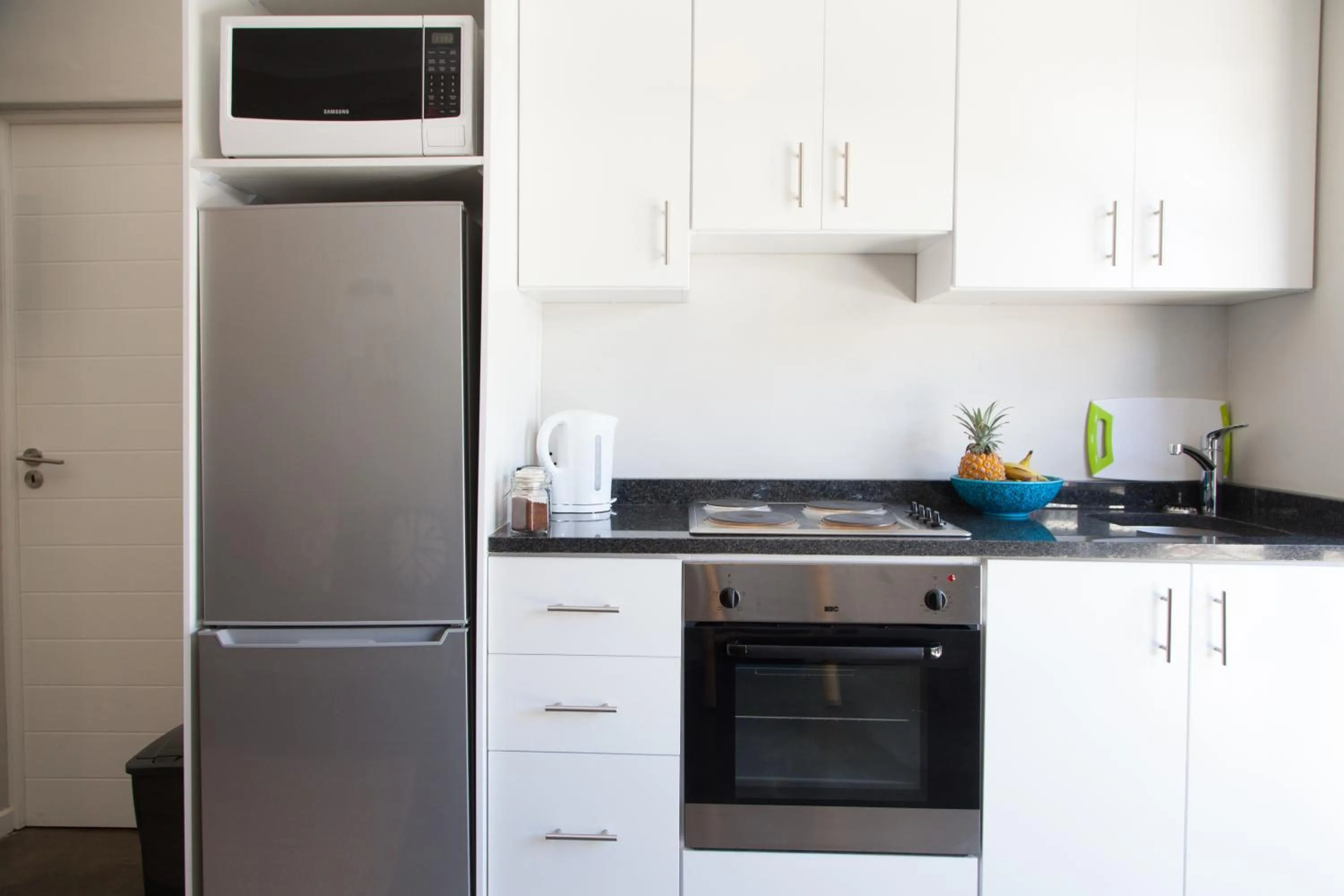 Loddey`s Guest House - by Beach Collection