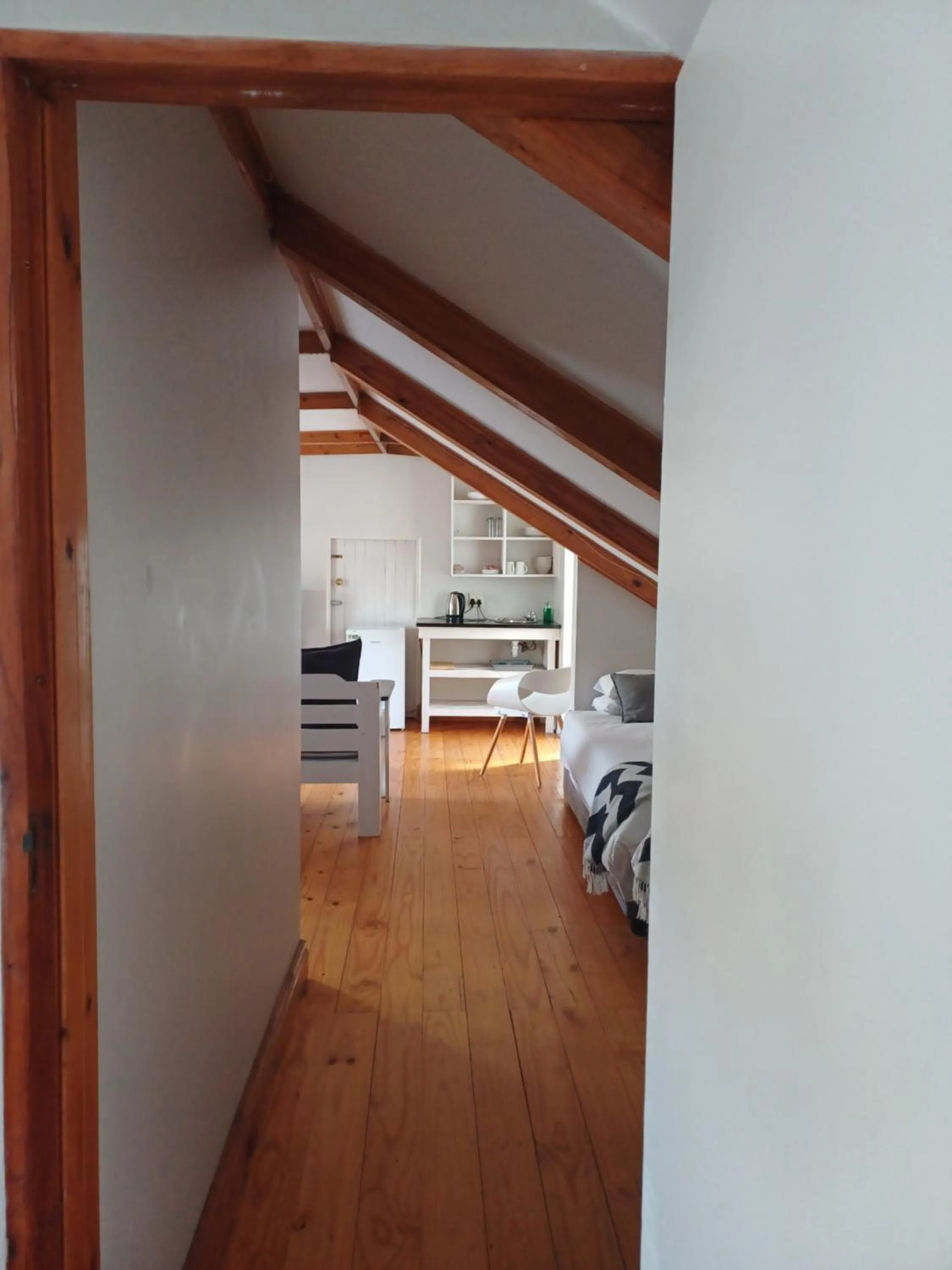 Bed in Loddey`s Guest House - by Beach Collection