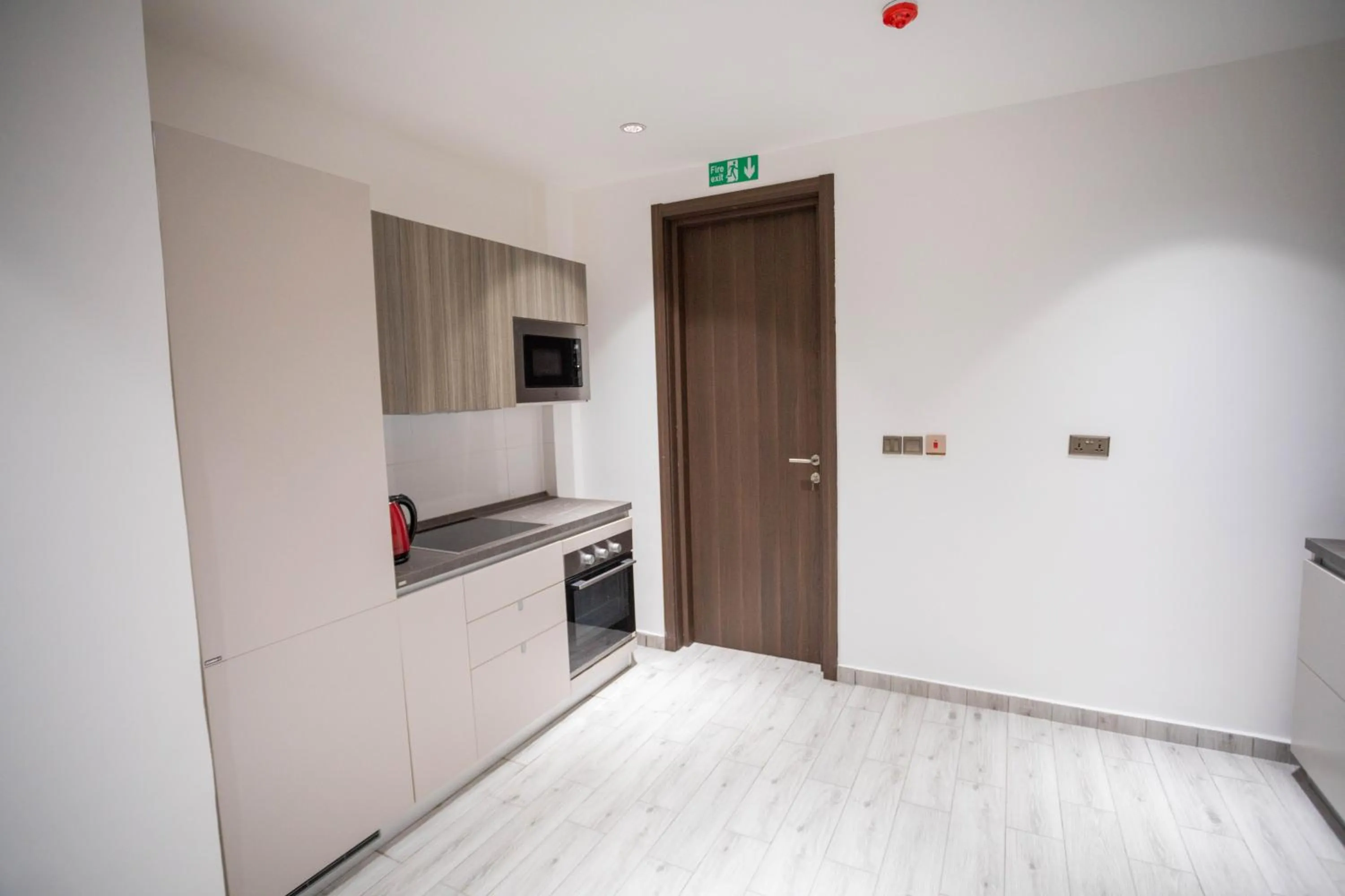 Kitchen or kitchenette in Veronique Heights