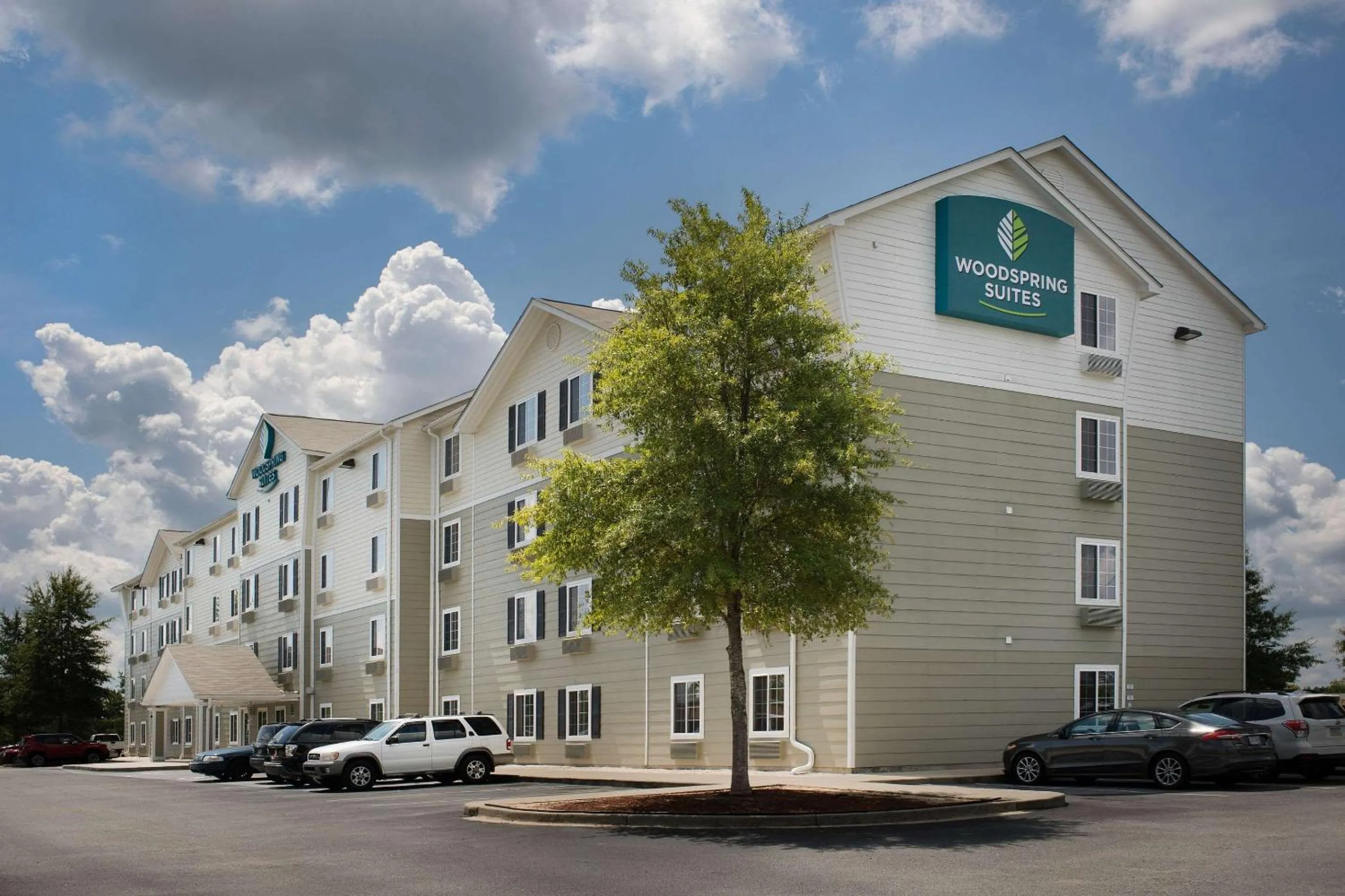 Property building in WoodSpring Suites Columbia Fort Jackson