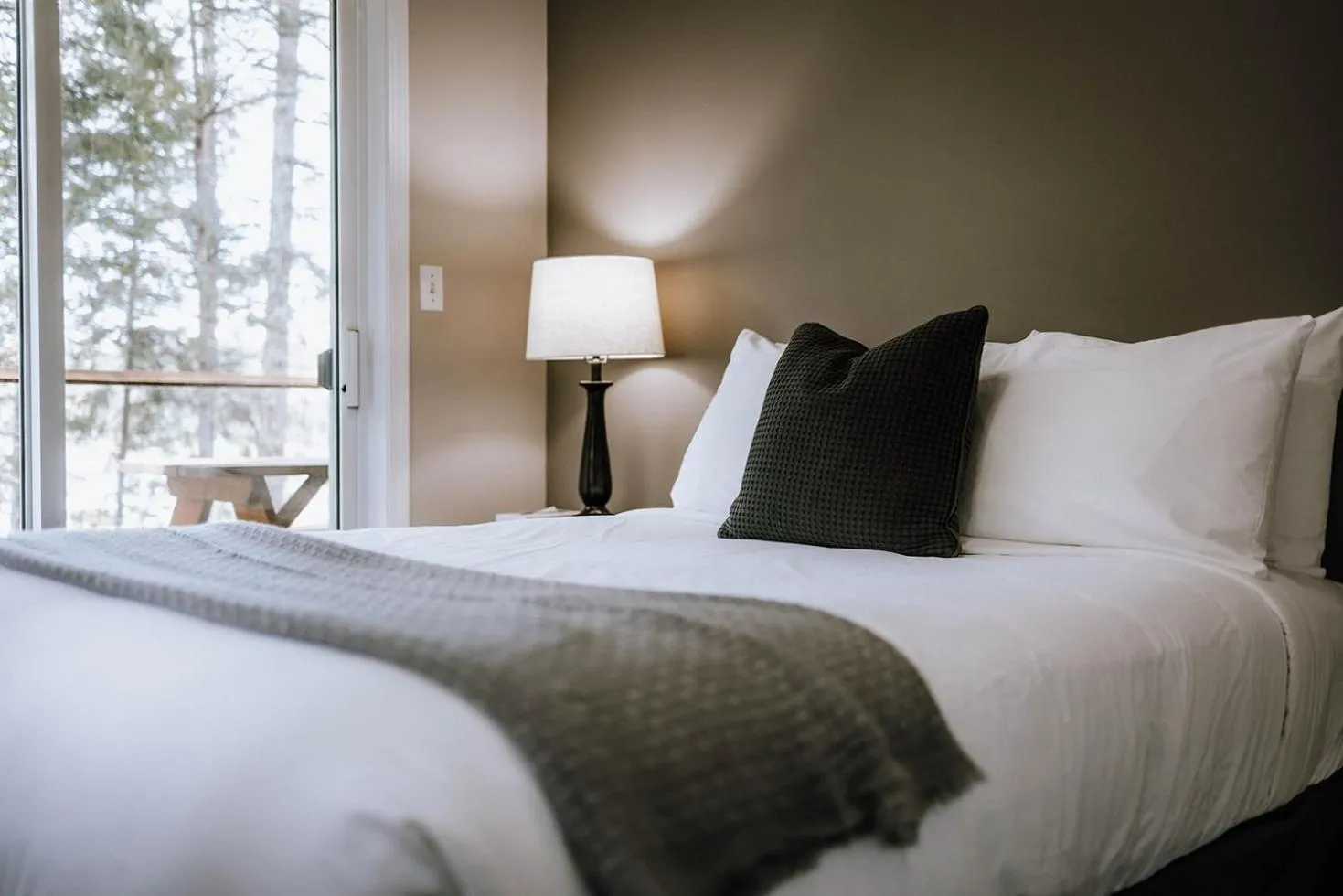 Bed in Page's Resort & Marina