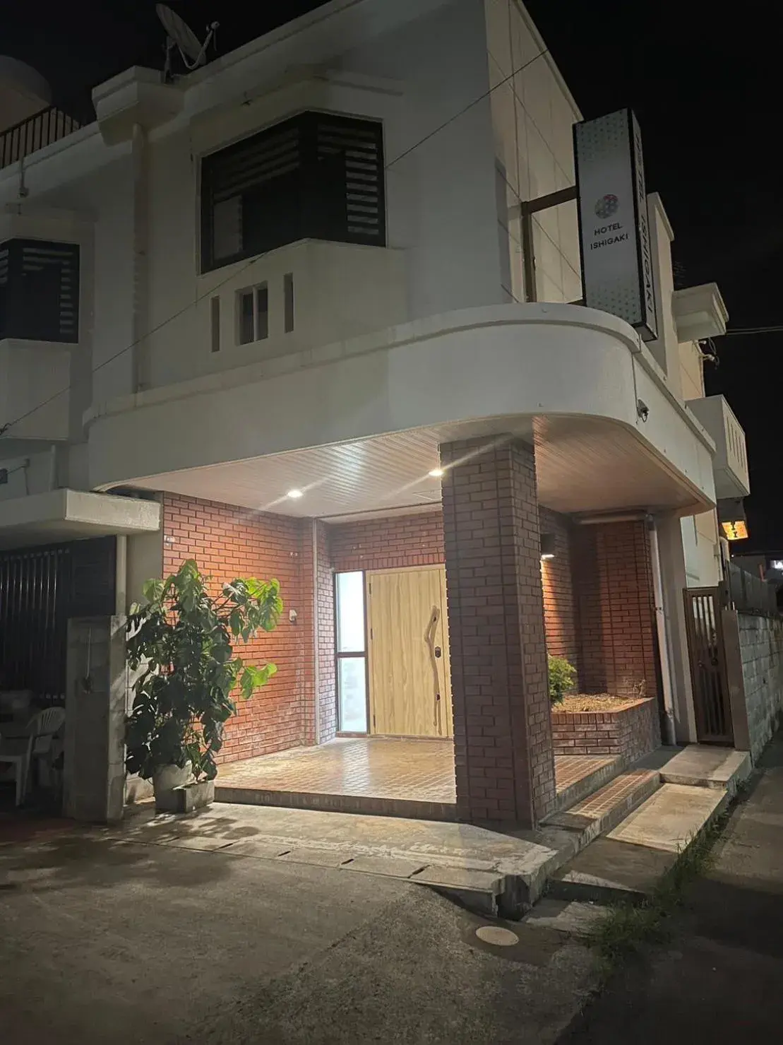 Property building in Hotel Ishigaki and Chikonkiya Property building in Hotel Ishigaki and Chikonkiya