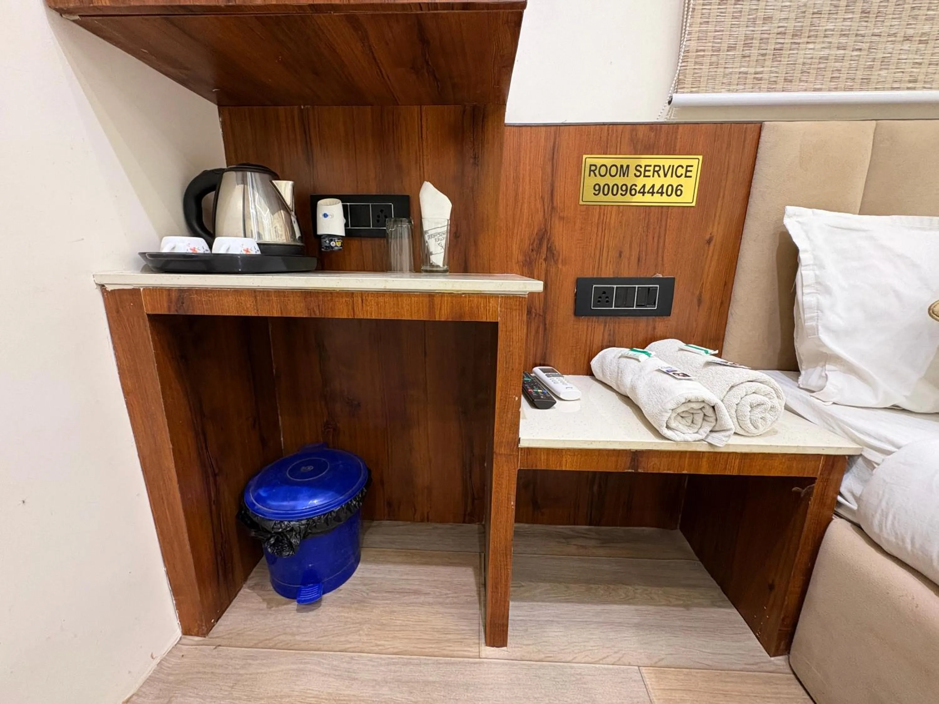 Coffee/tea facilities, Bed in Hotel Anantshree Inn Shree Mahakaleshwar Temple Ujjain