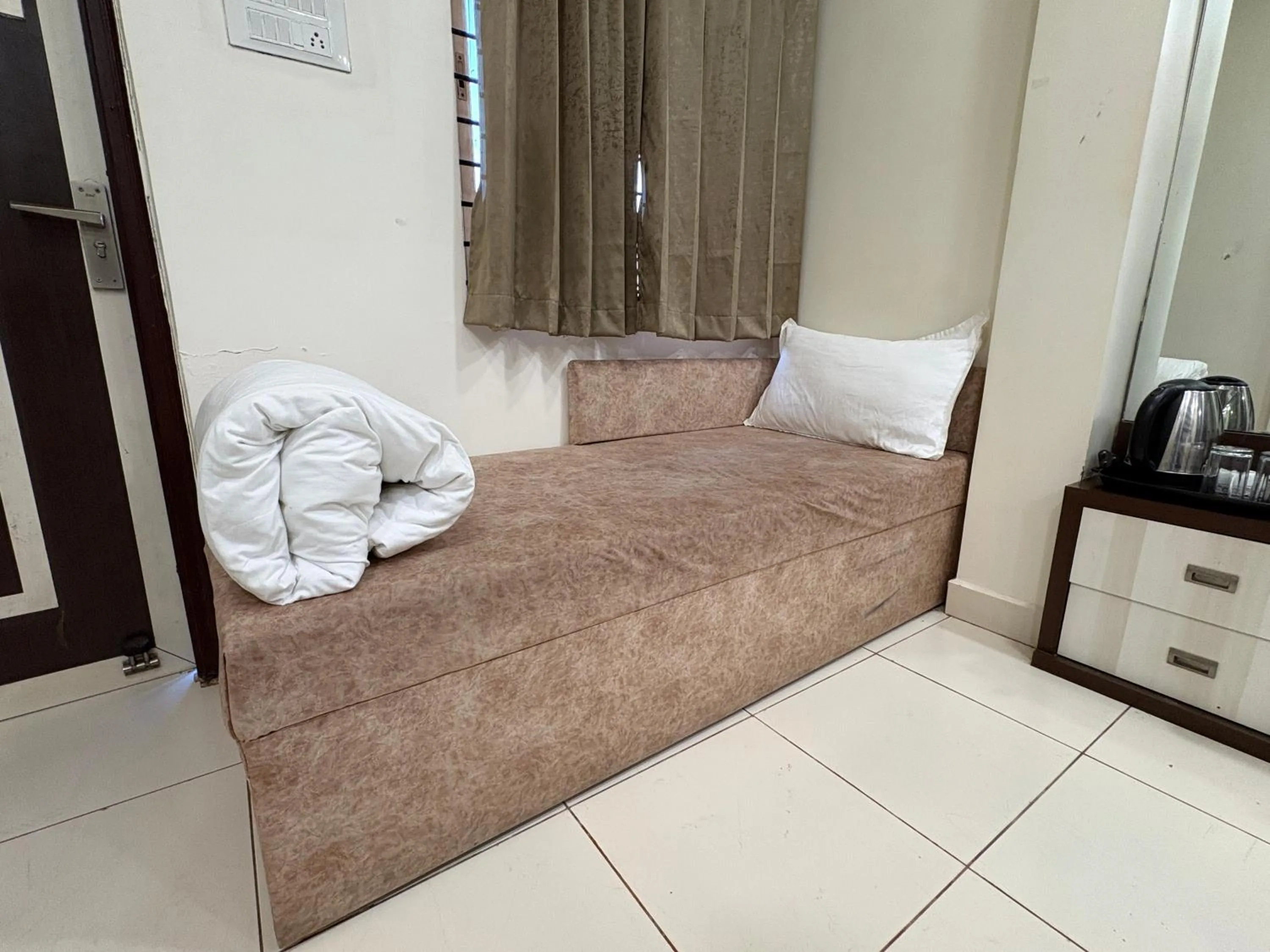 Bed in Hotel Anantshree Inn Shree Mahakaleshwar Temple Ujjain