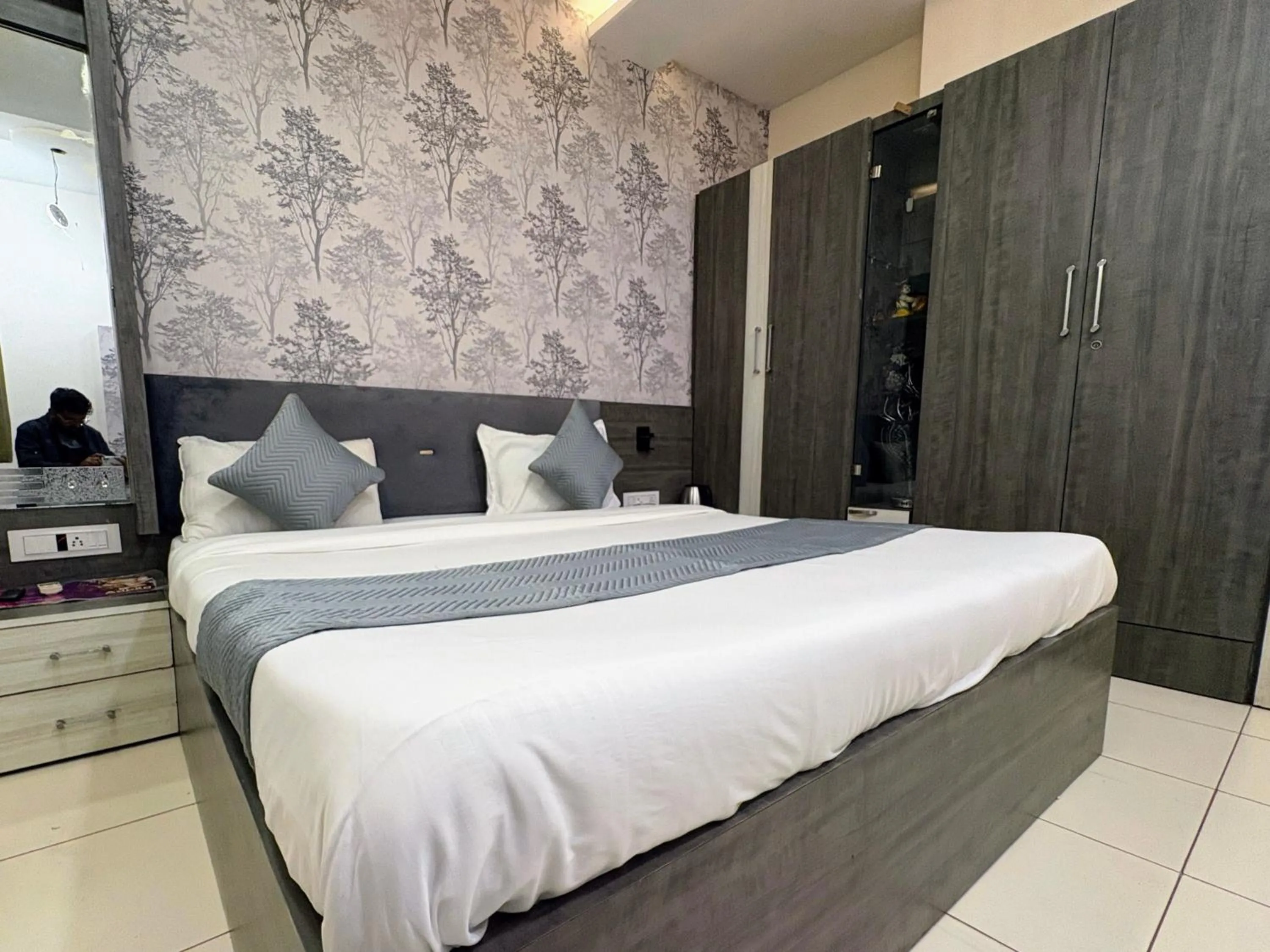 Bedroom, Bed in Hotel Anantshree Inn Shree Mahakaleshwar Temple Ujjain