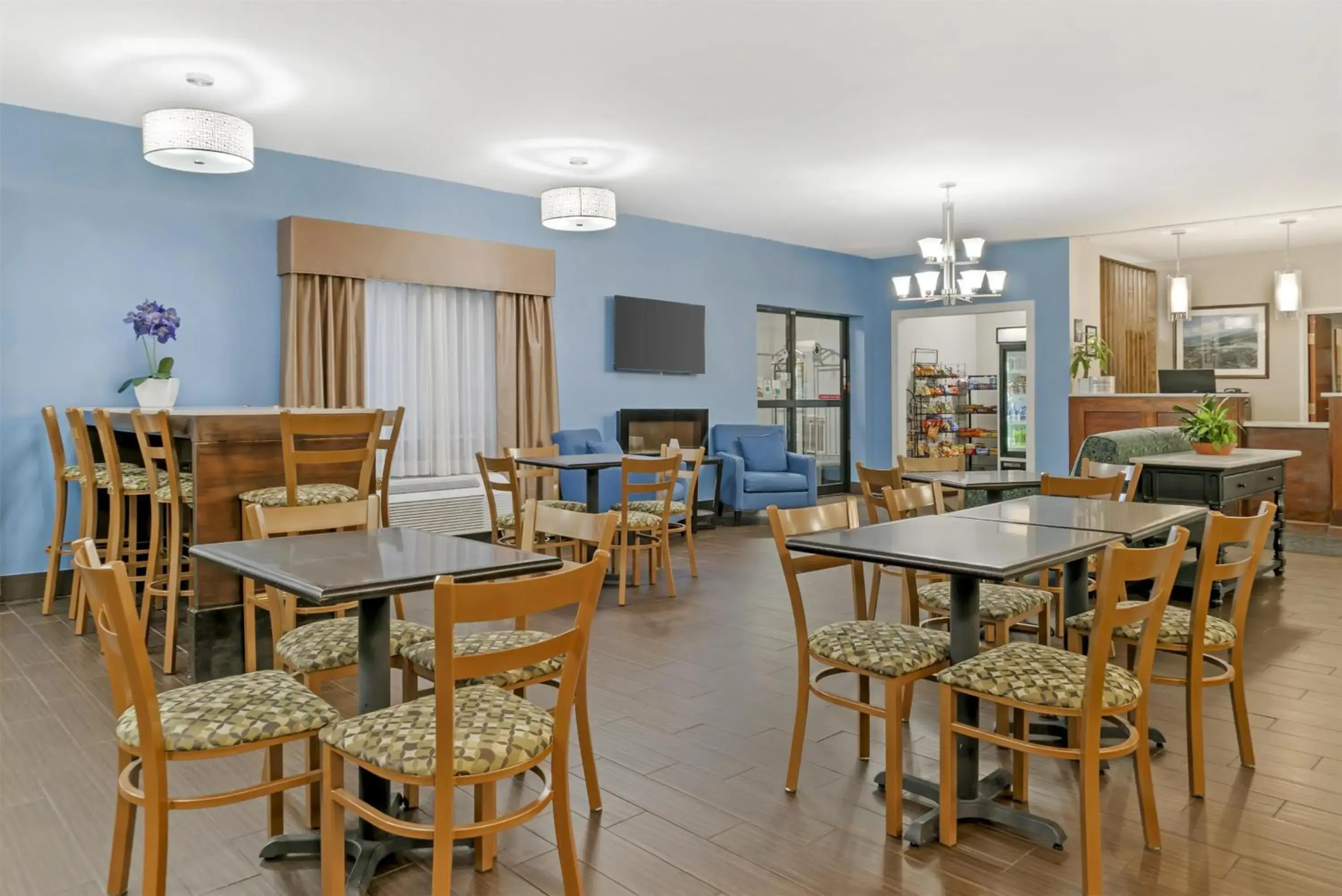 Breakfast in Best Western Port Huron Blue Water Bridge Breakfast in Best Western Port Huron Blue Water Bridge