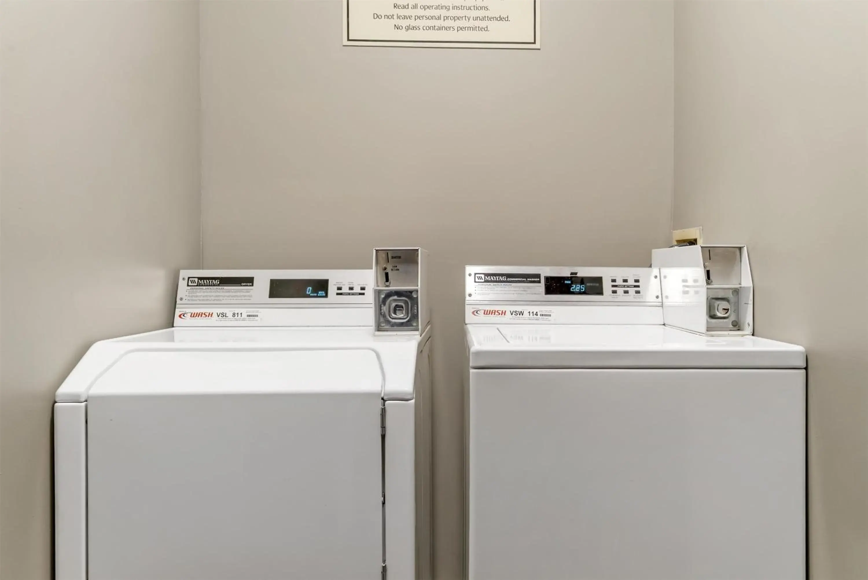 Property building in Best Western Port Huron Blue Water Bridge Property building in Best Western Port Huron Blue Water Bridge