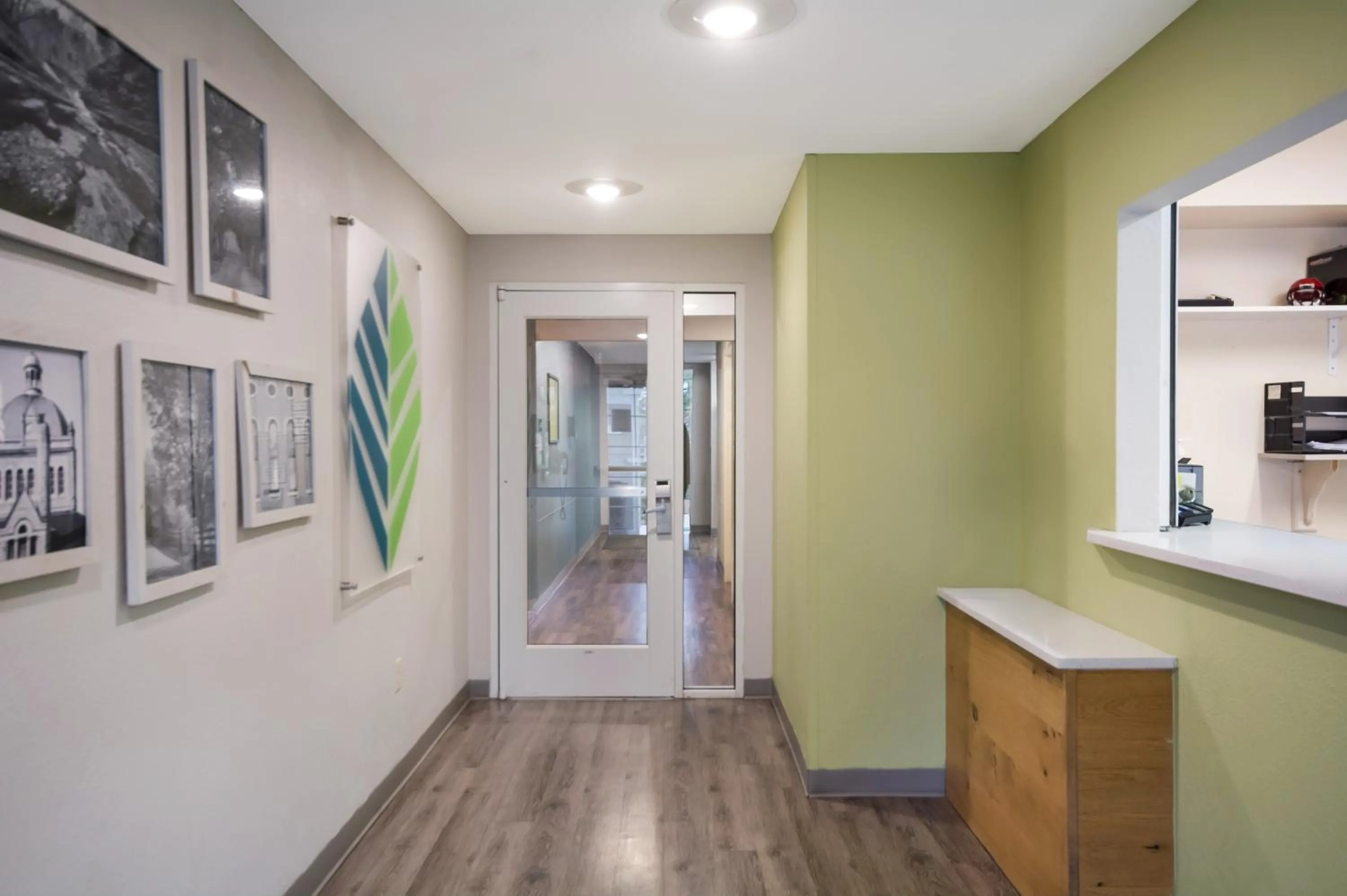 Lobby or reception in WoodSpring Suites Greenville Simpsonville