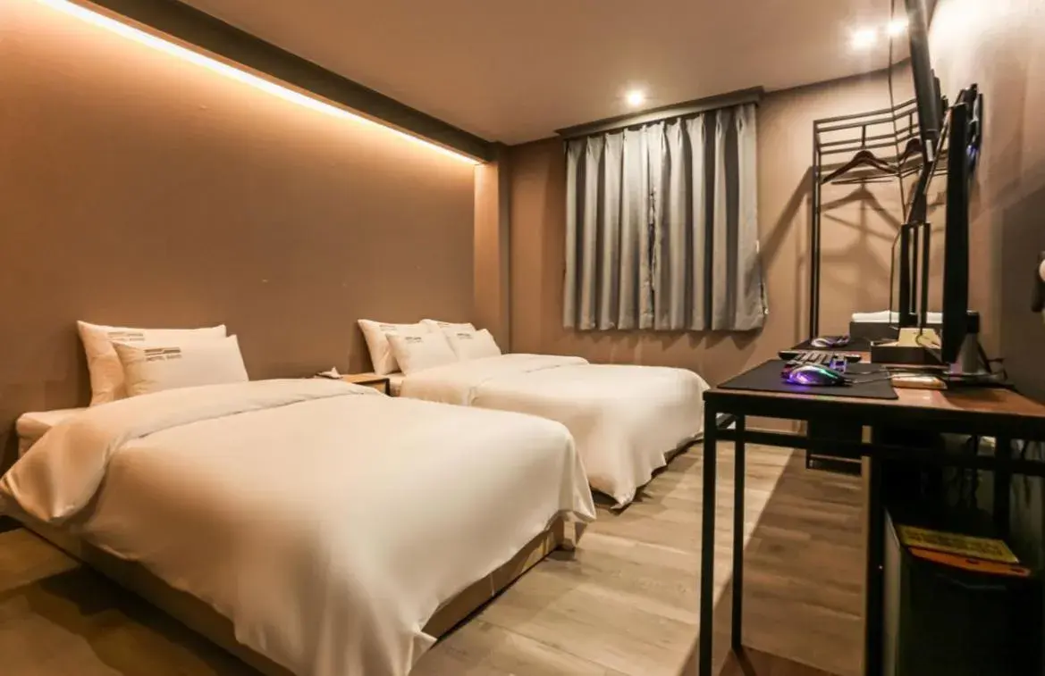 Twin Room in Hotel Band Twin Room in Hotel Band