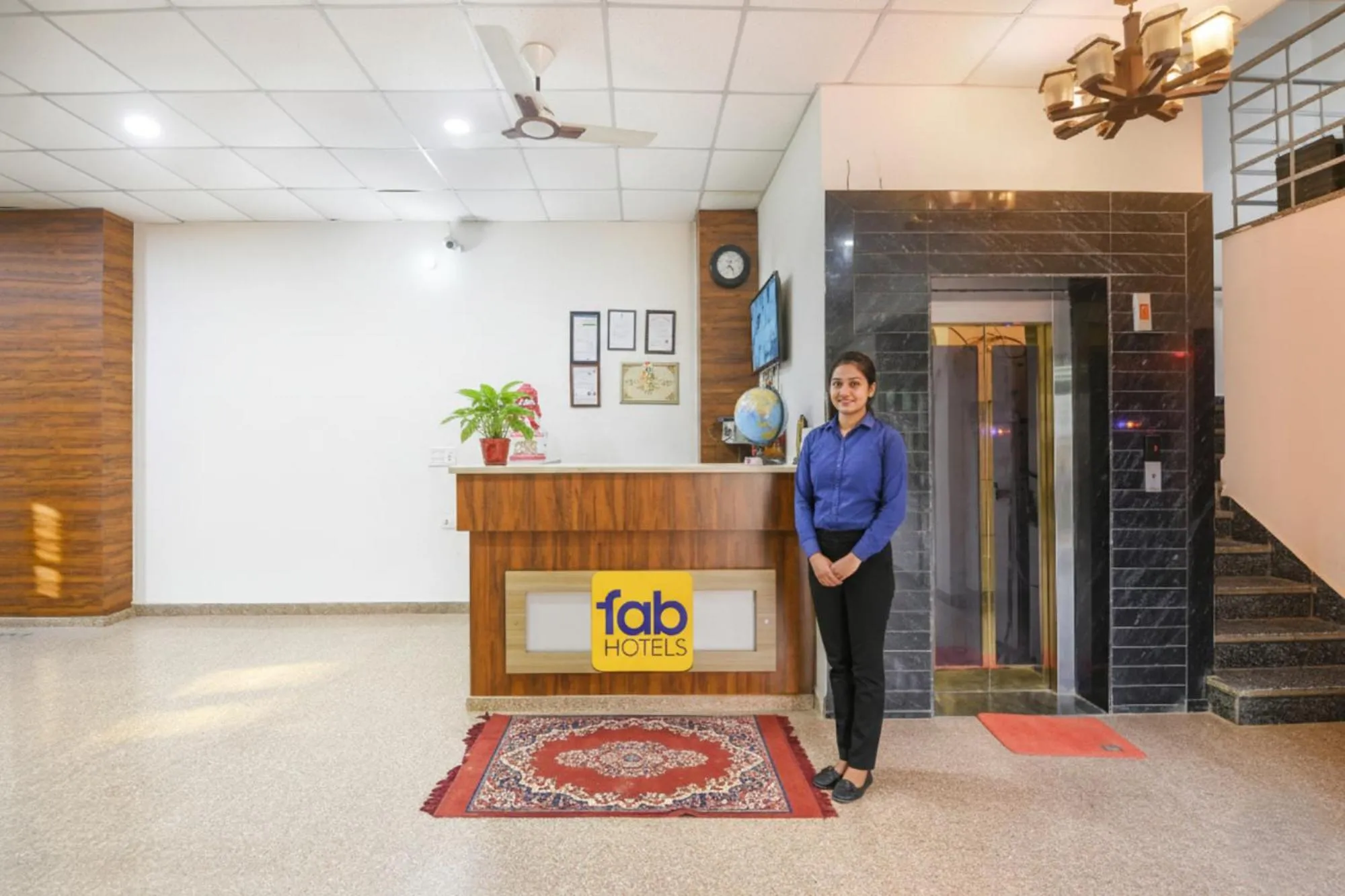 FabHotel Rajhans