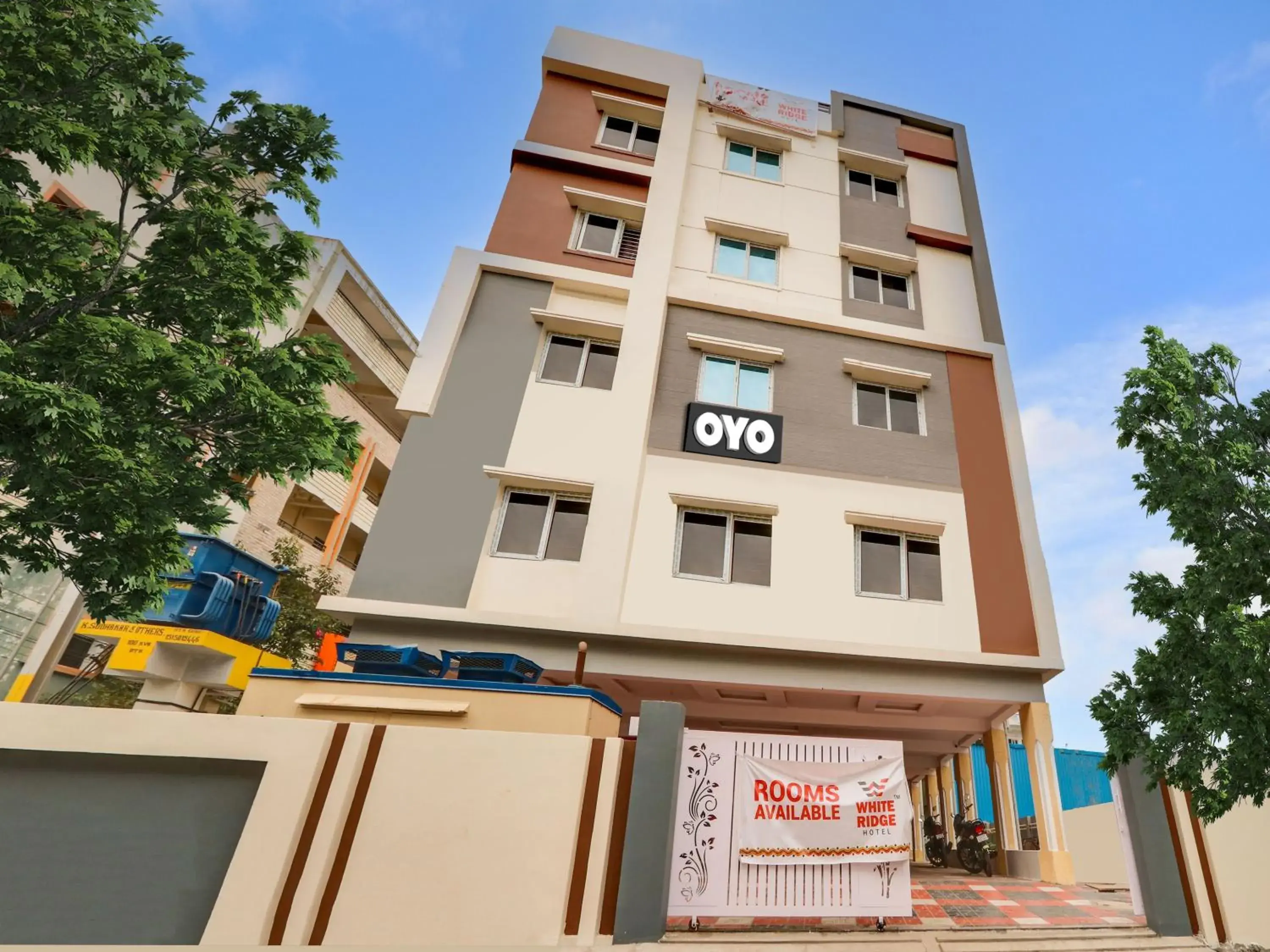 Facade/entrance in Super Collection O White Ridge Kamineni Facade/entrance in Super Collection O White Ridge Kamineni