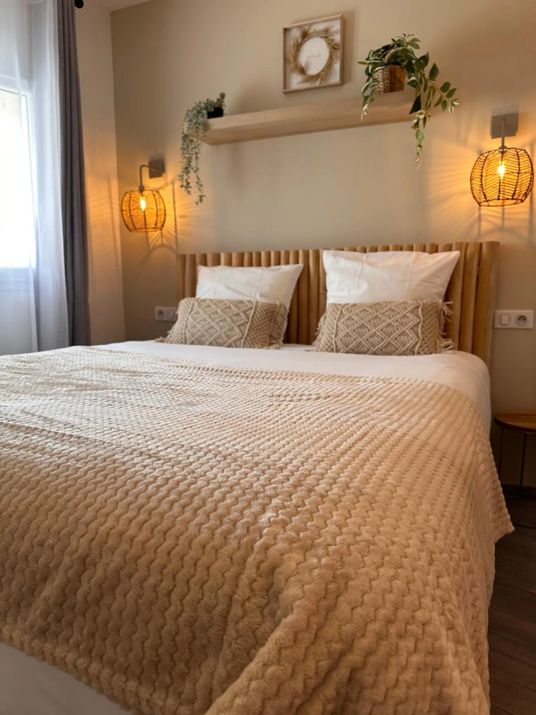 Bed in Auberge du Vieux Lanas Logis Hotel Restaurant