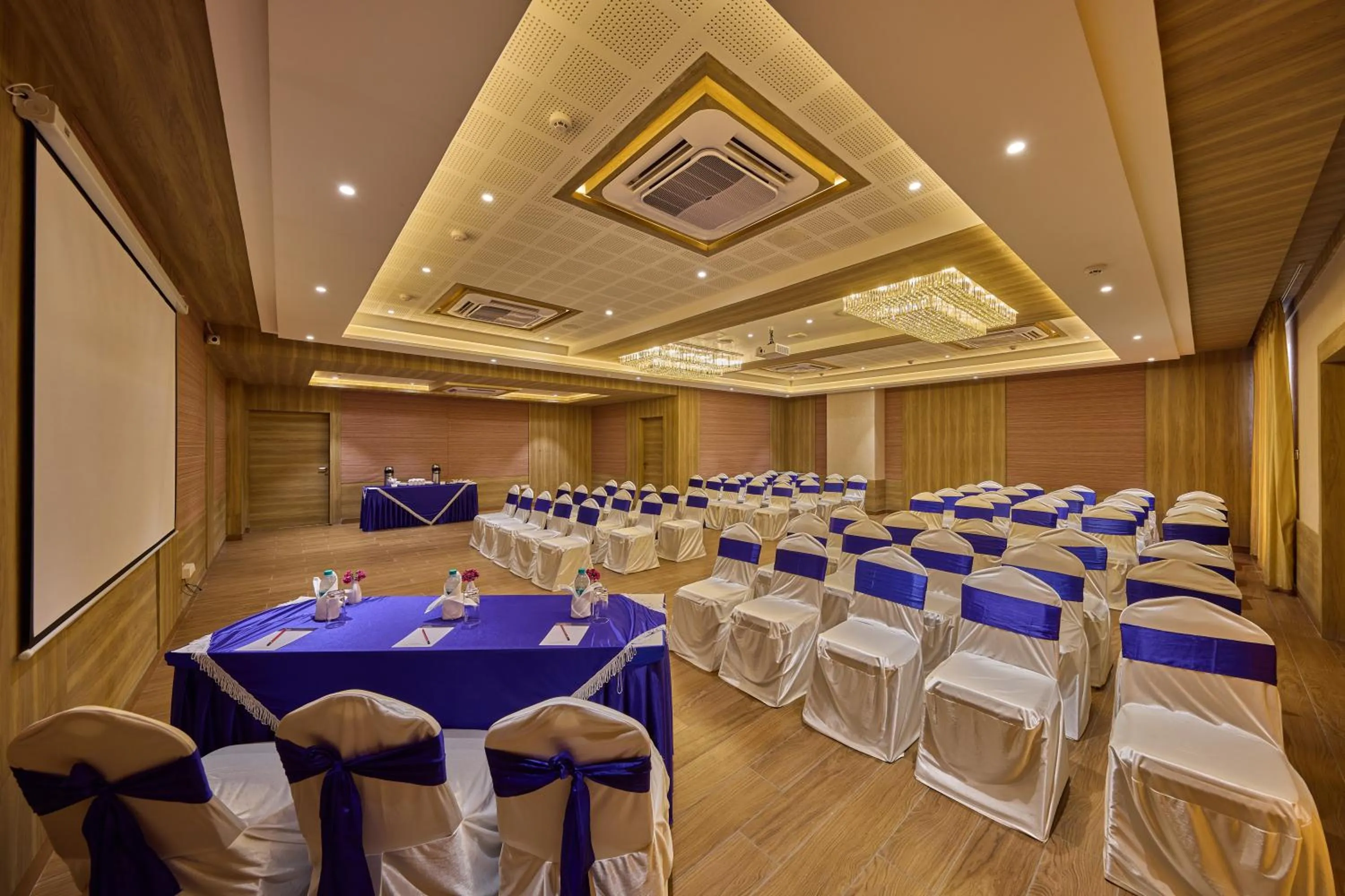 Banquet/Function facilities in Grand Continent Hosur A Sarovar Portico Affiliate Hotel