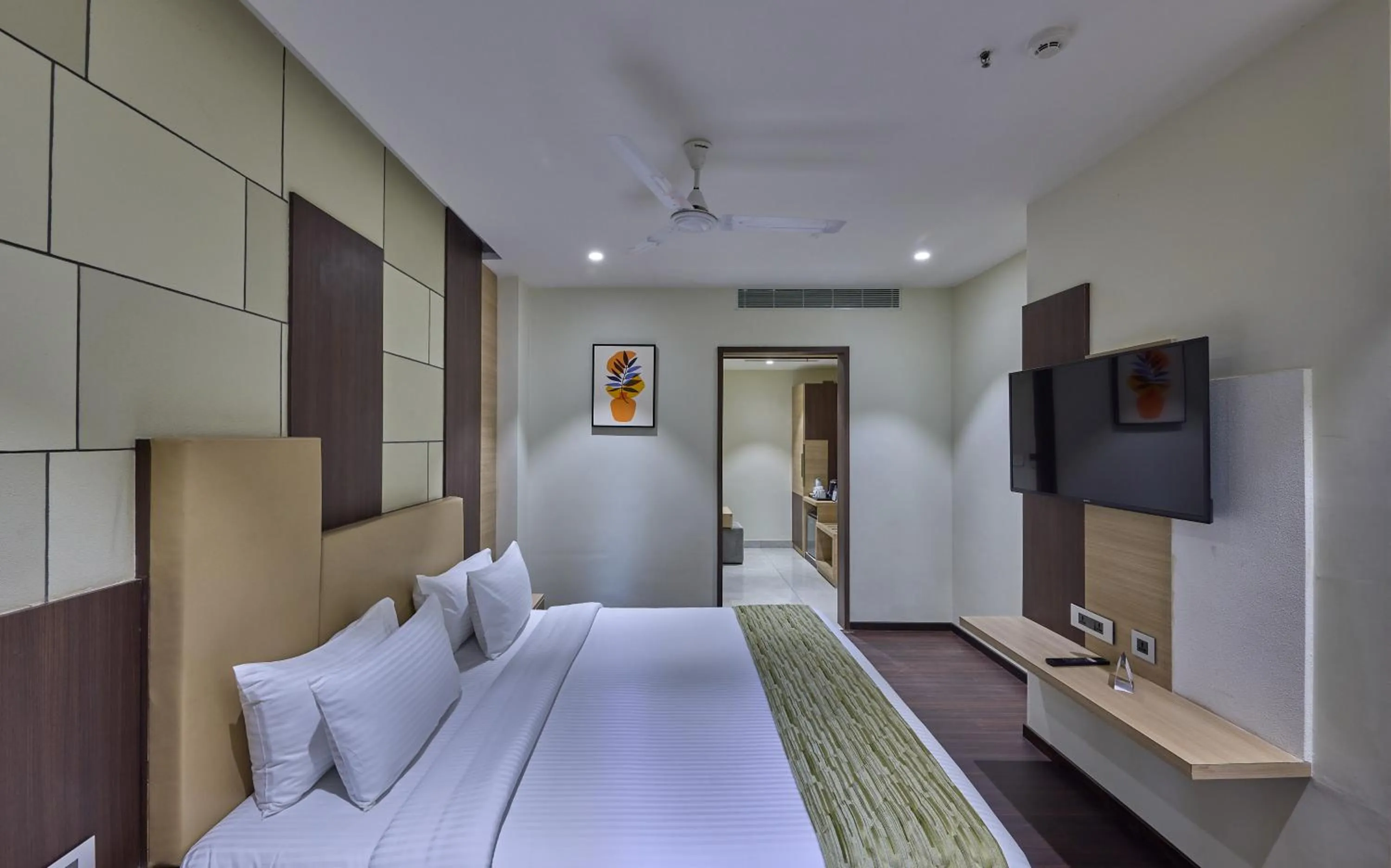 Bedroom, Bed in Grand Continent Hosur A Sarovar Portico Affiliate Hotel