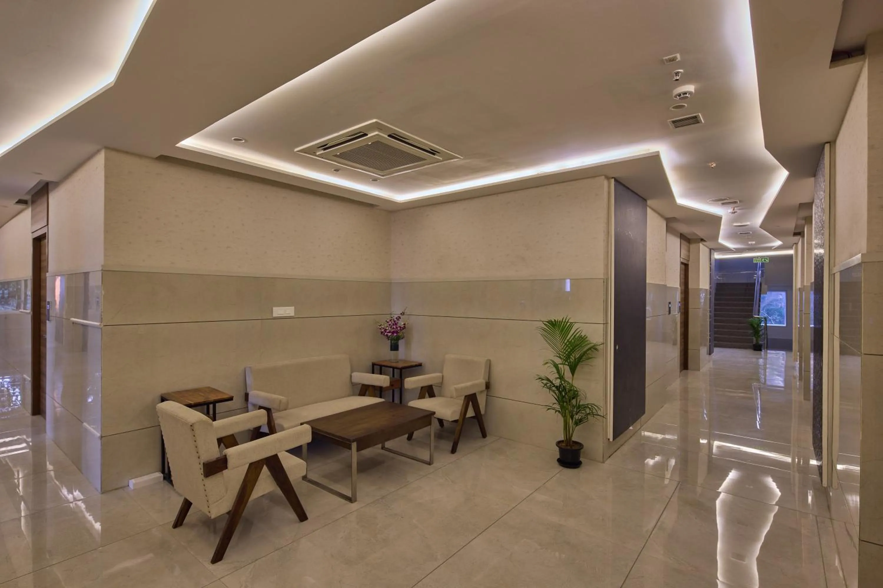 Seating area in Grand Continent Hosur A Sarovar Portico Affiliate Hotel