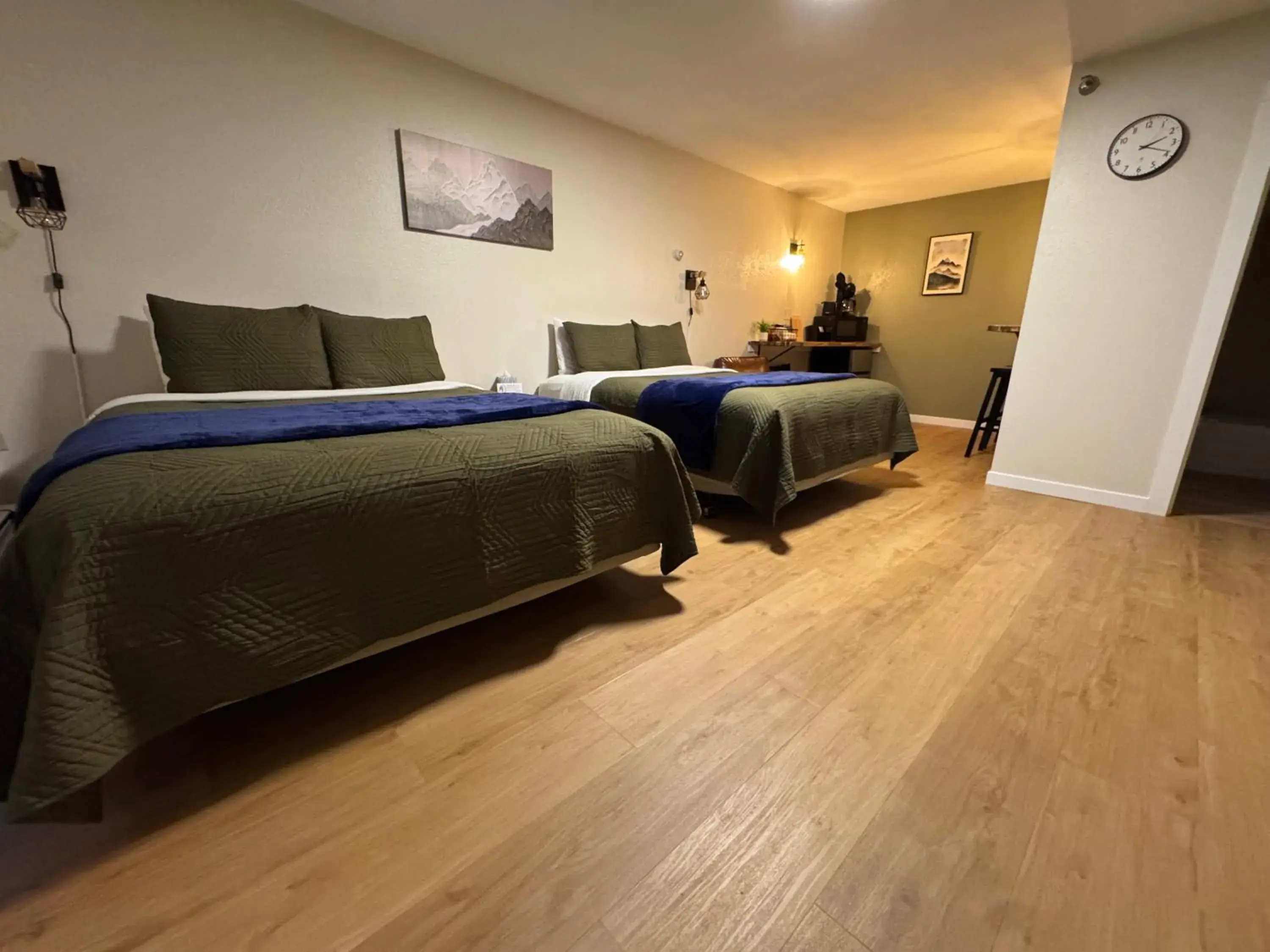 Bed in The Pioneer Motel Bed in The Pioneer Motel