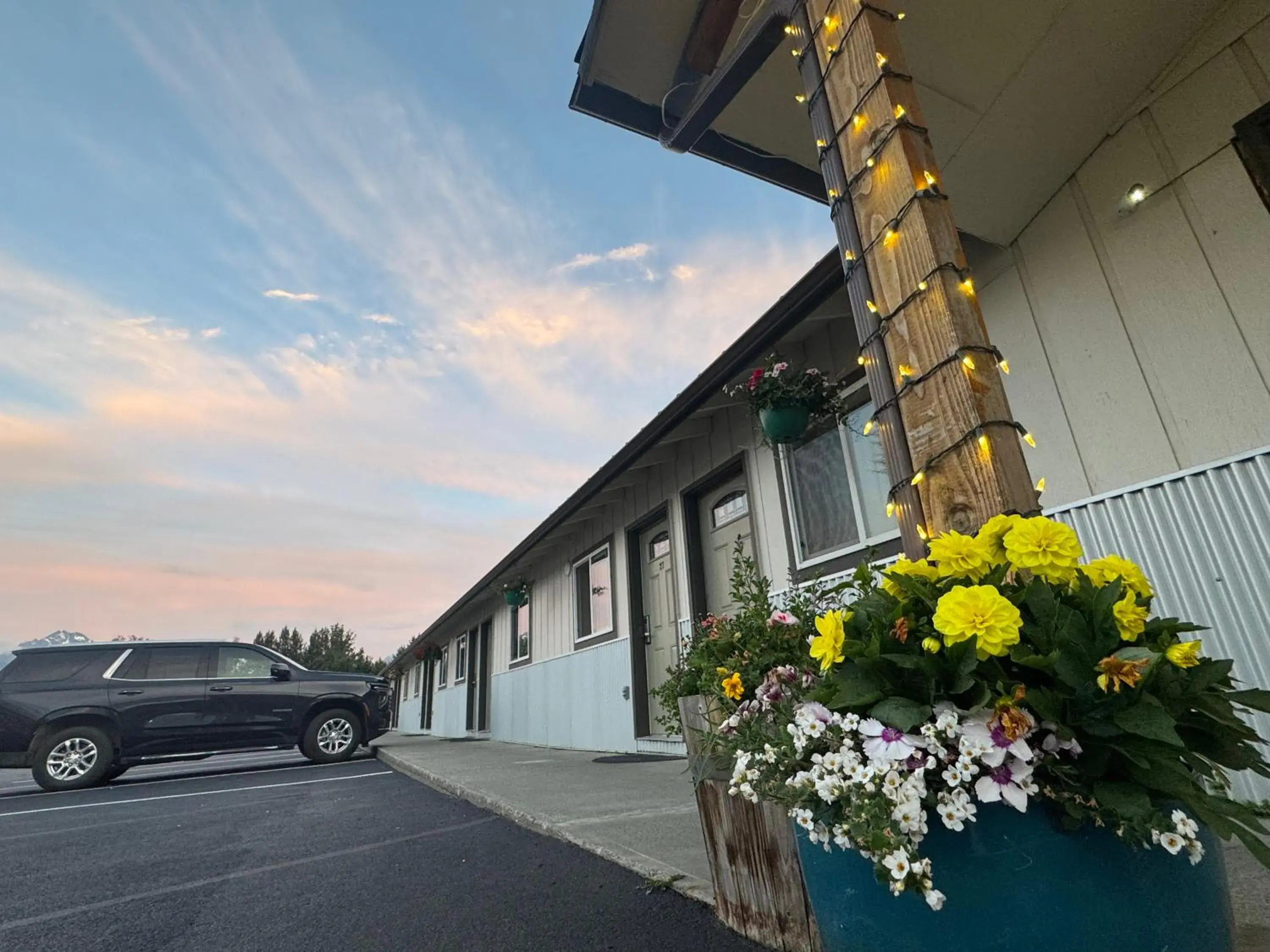 The Pioneer Motel The Pioneer Motel