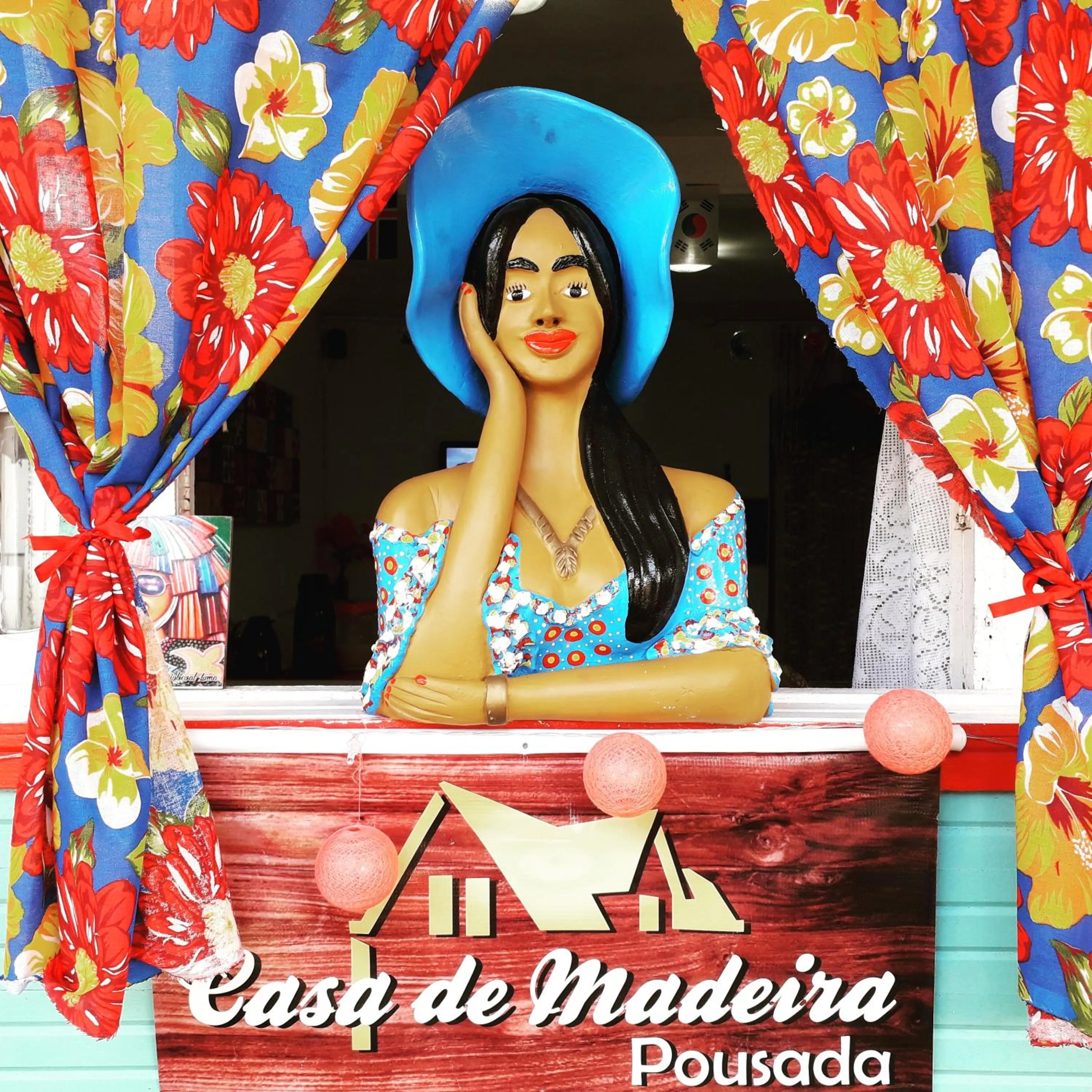 Staff in Pousada Casa de Madeira