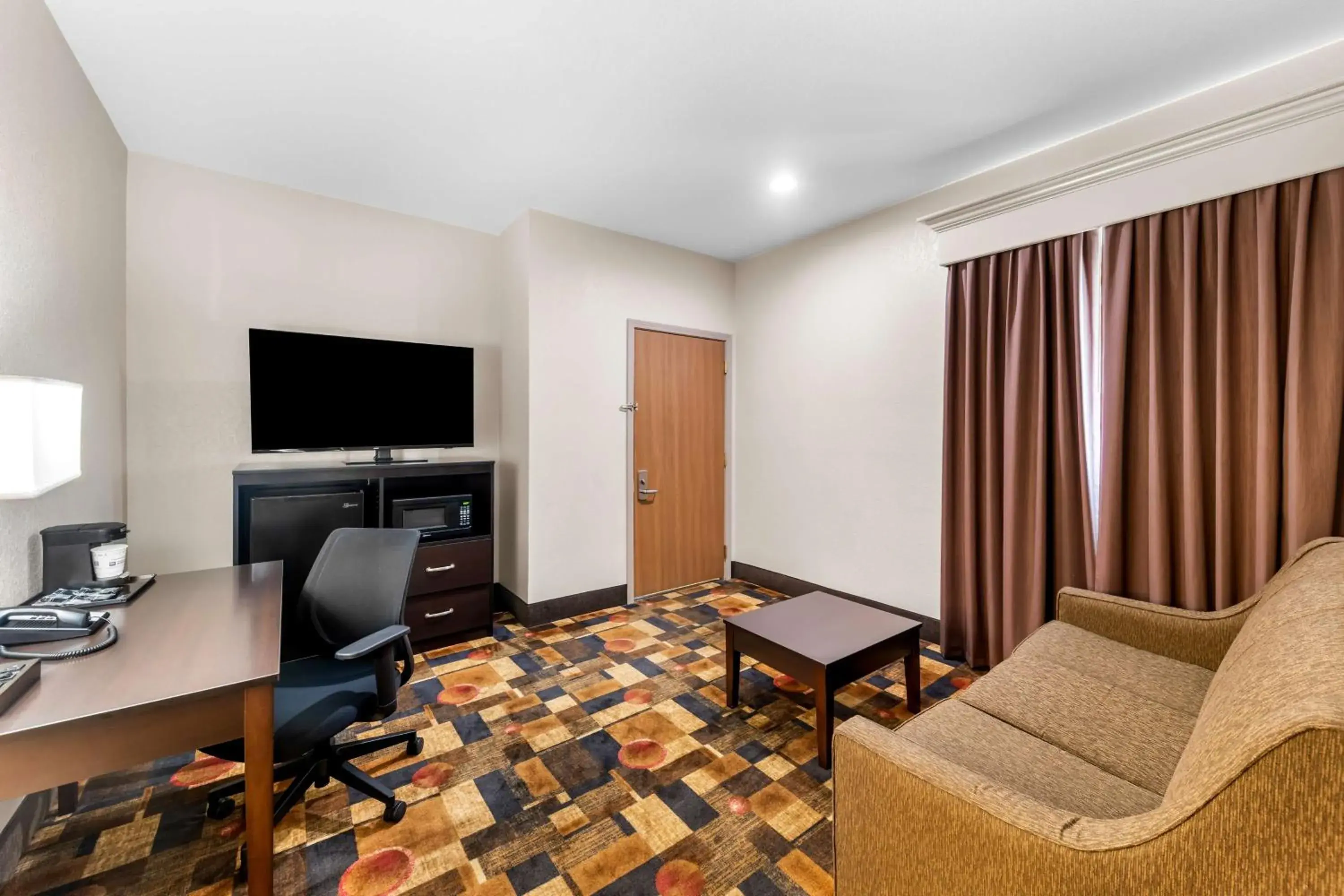 Photo of the whole room in Best Western Halito Inn Photo of the whole room in Best Western Halito Inn