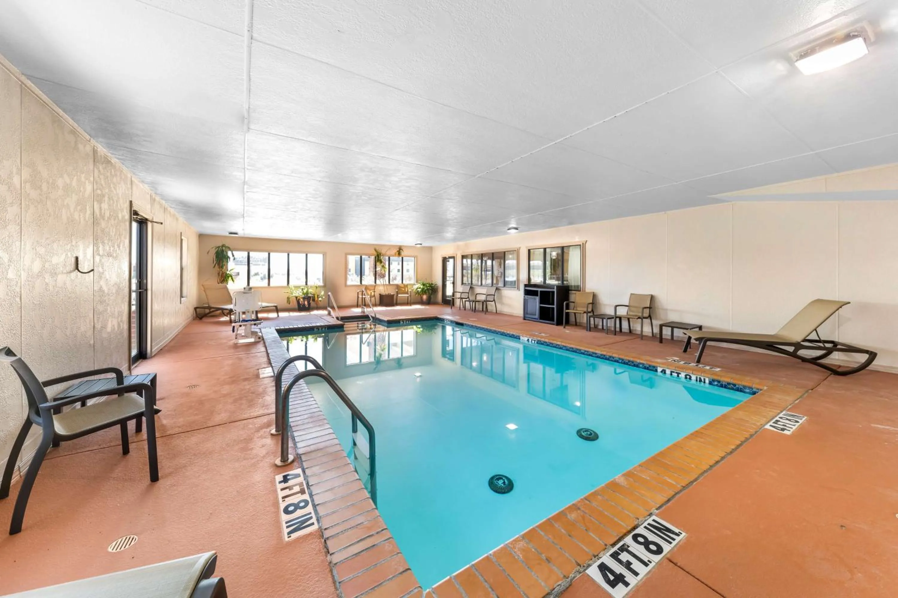 Pool view in Best Western Halito Inn