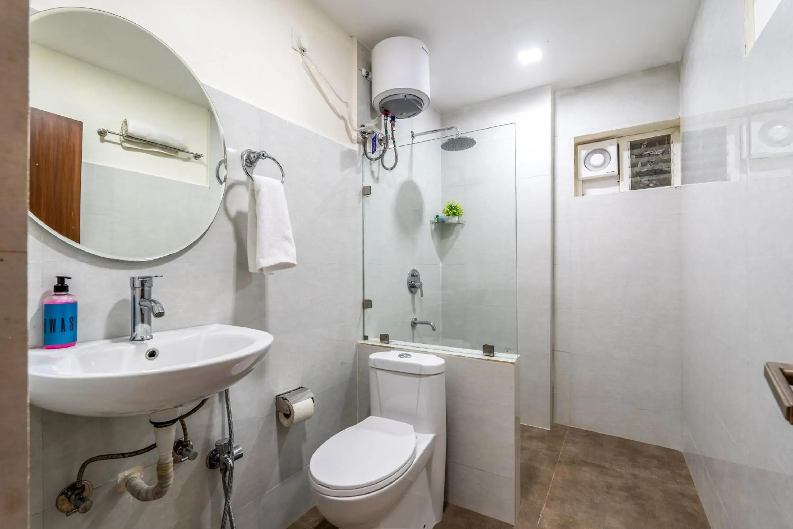 Eminent Suites and Apartments Eminent Suites and Apartments