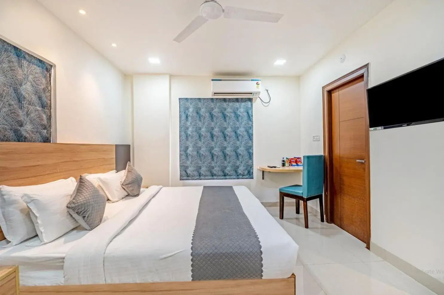 Bed in Eminent Suites and Apartments Bed in Eminent Suites and Apartments