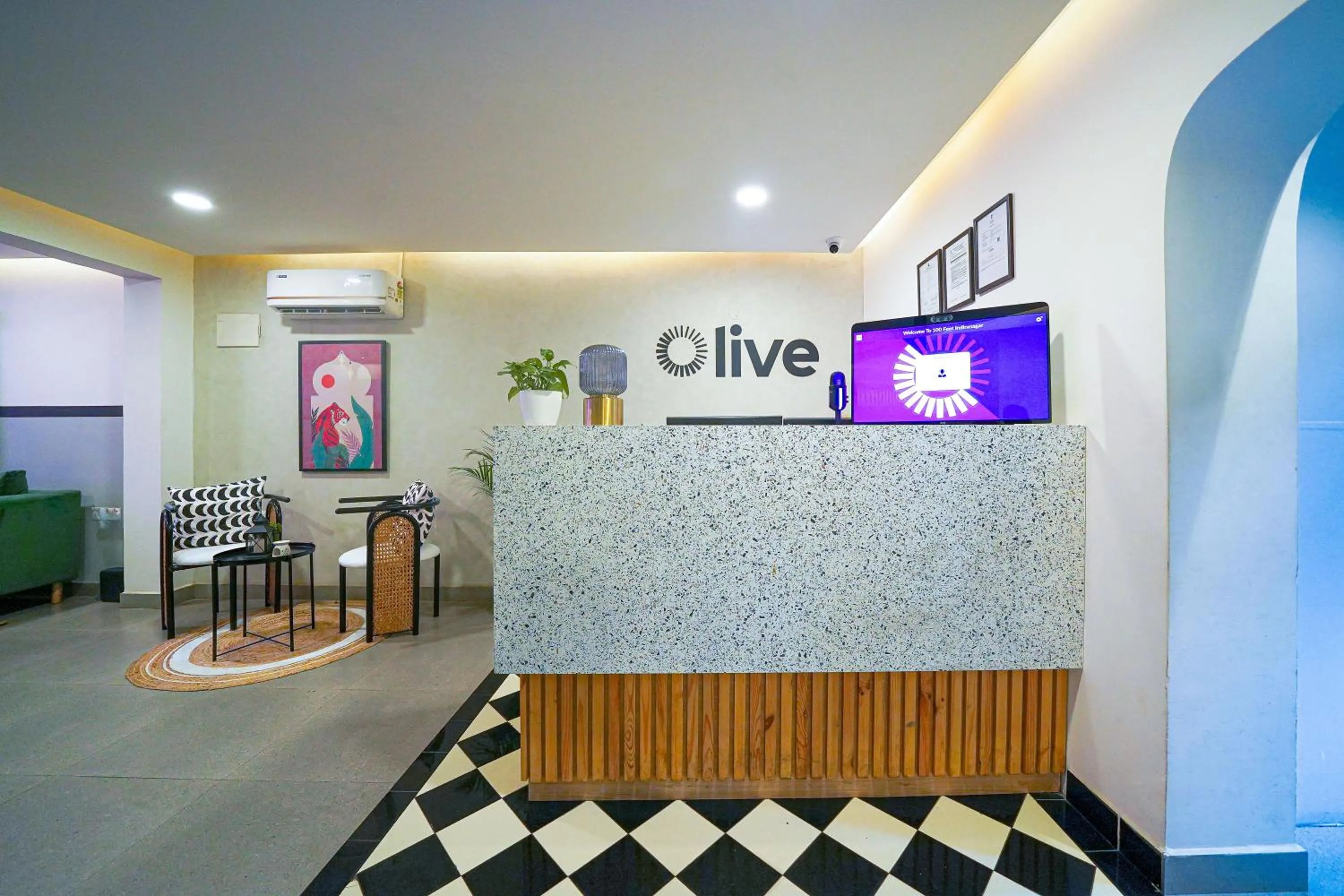 Lobby or reception in Olive Hotel Indiranagar 100Ft Road by Embassy Group