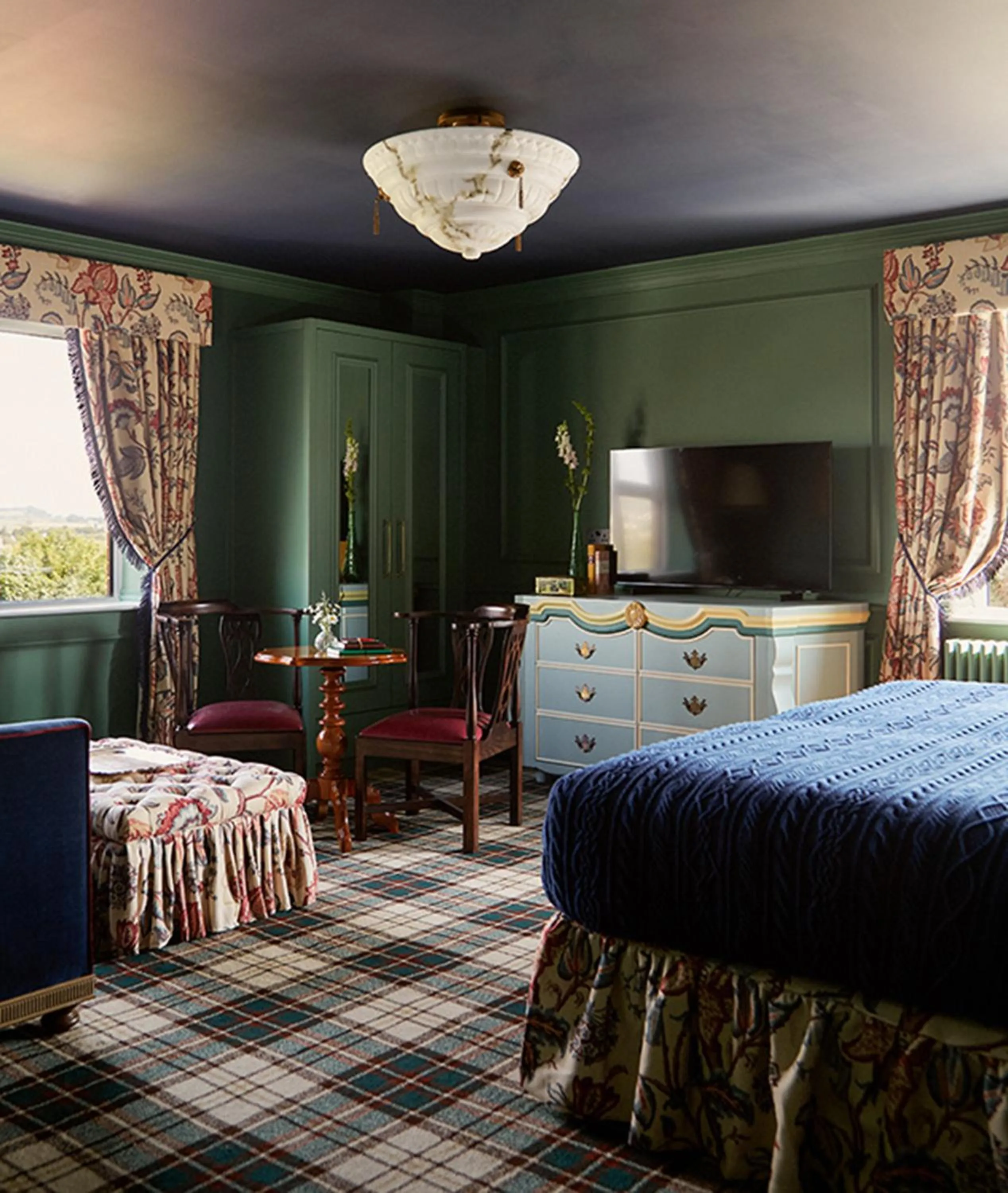 TV and multimedia, Bed in Slieve Donard