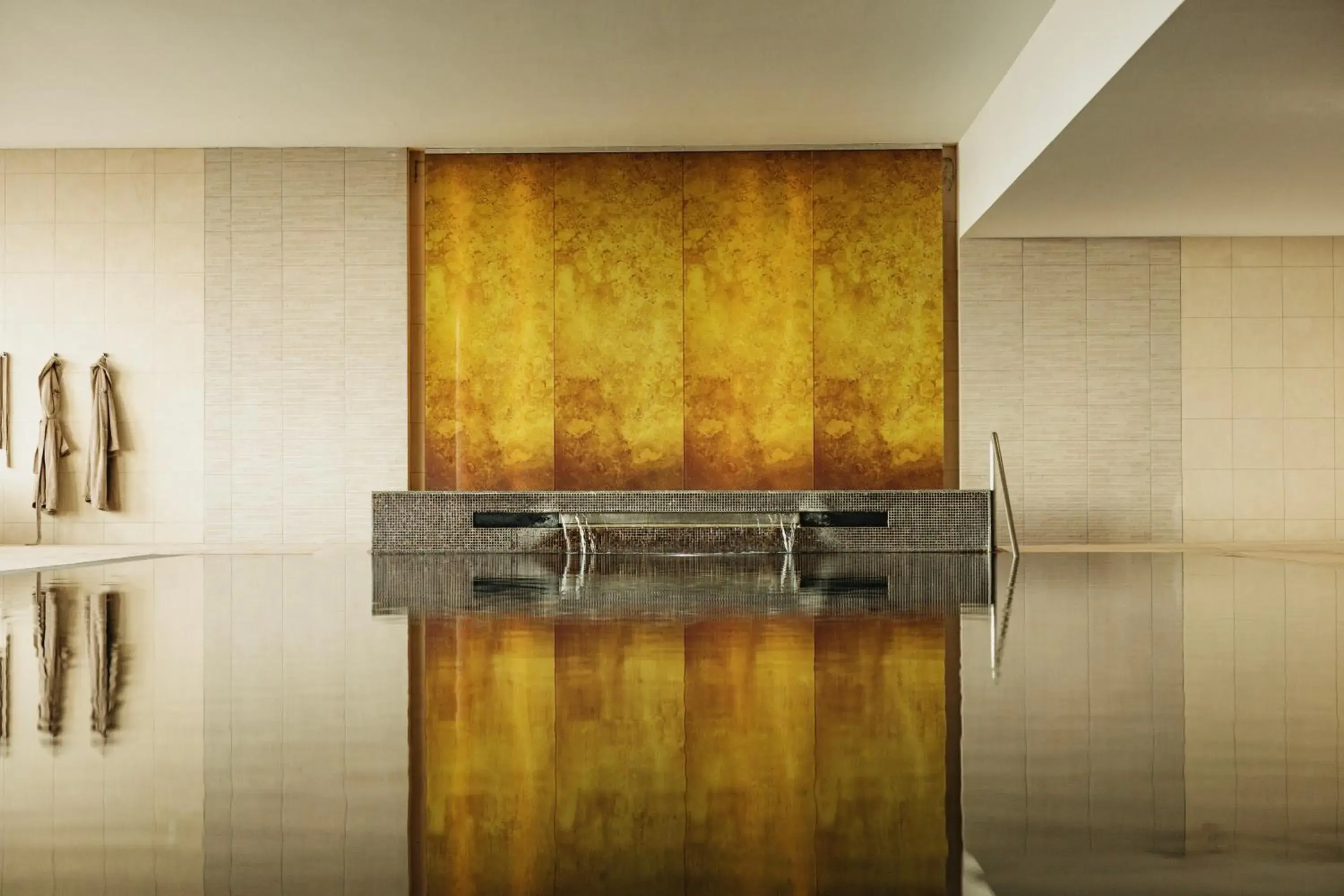 Swimming pool in Slieve Donard Swimming pool in Slieve Donard