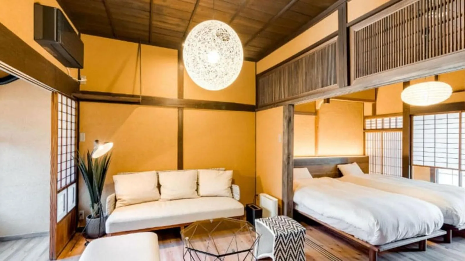 Photo of the whole room, Bed in EN Takeda Castle Town Hotel