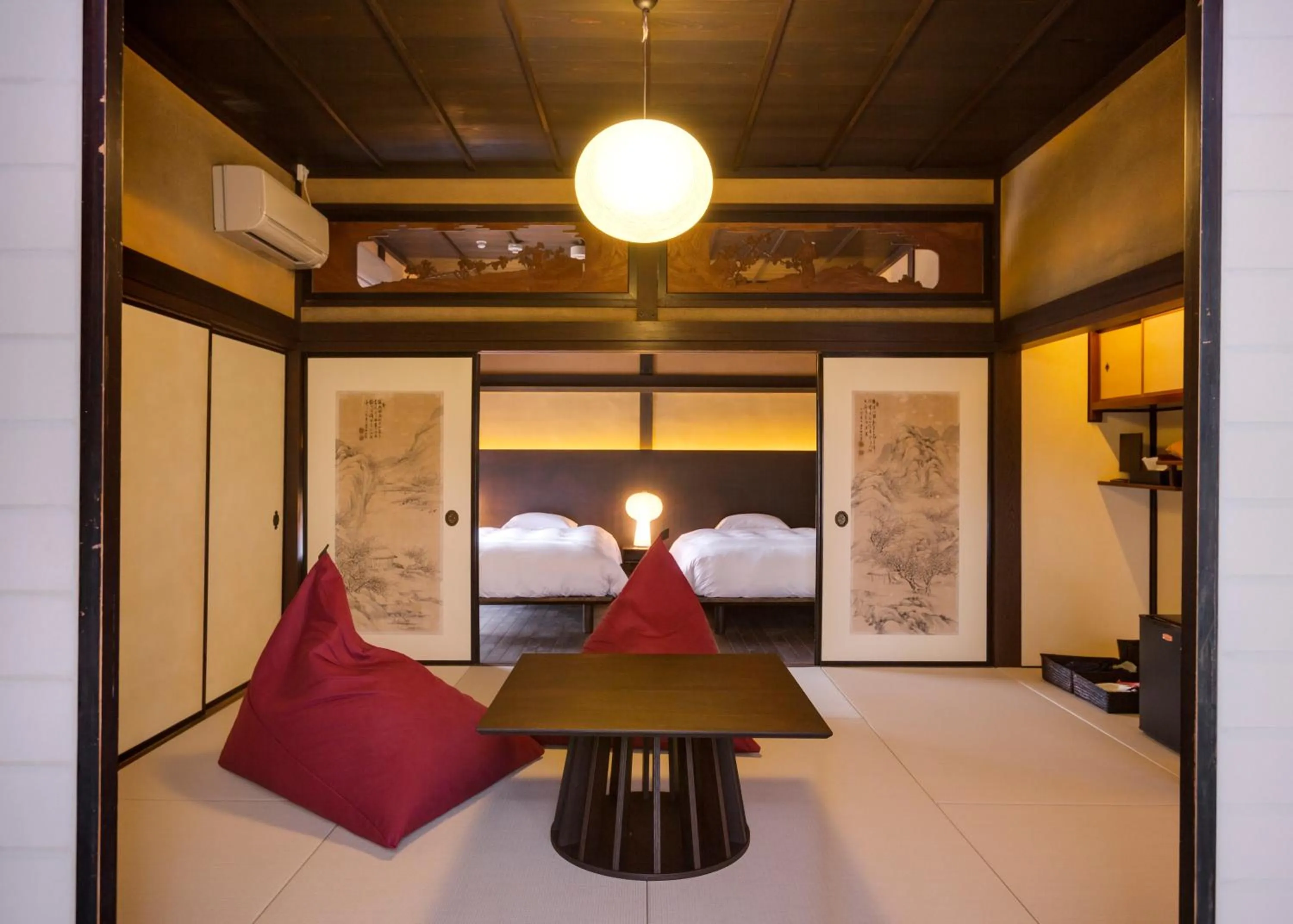 Photo of the whole room, Bed in EN Takeda Castle Town Hotel