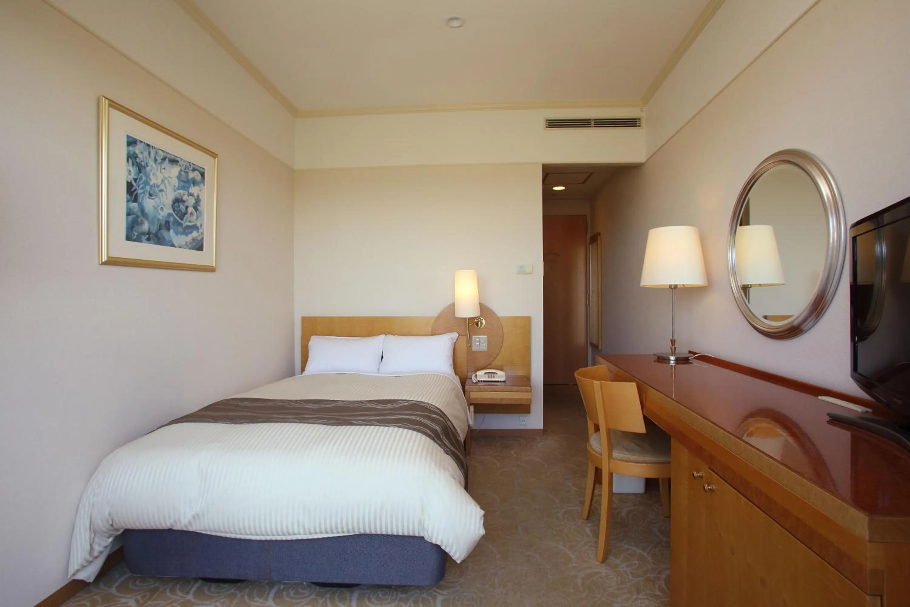 Photo of the whole room, Bed in The Celecton Premier Kobe Sanda Hotel