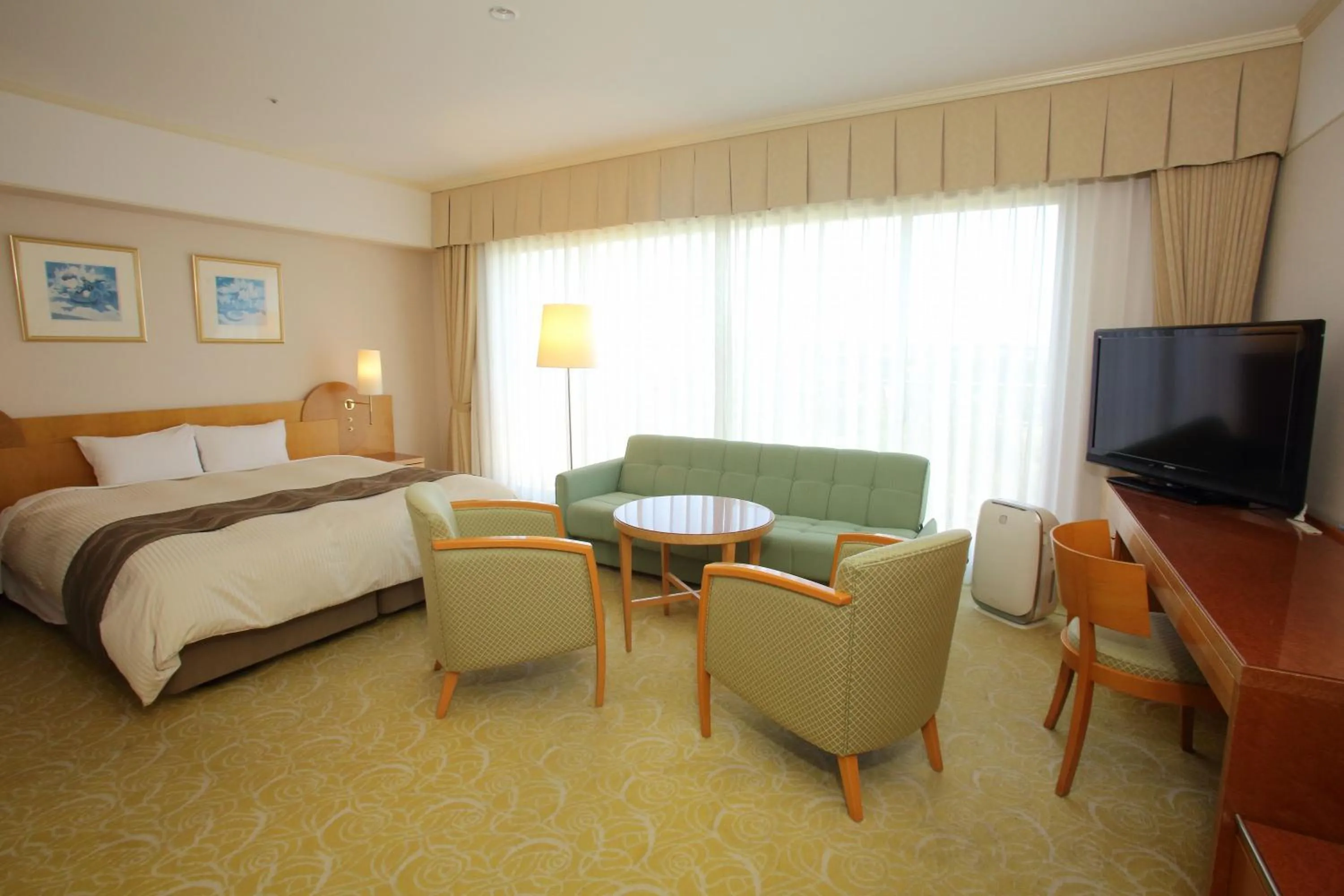 Photo of the whole room, Bed in The Celecton Premier Kobe Sanda Hotel