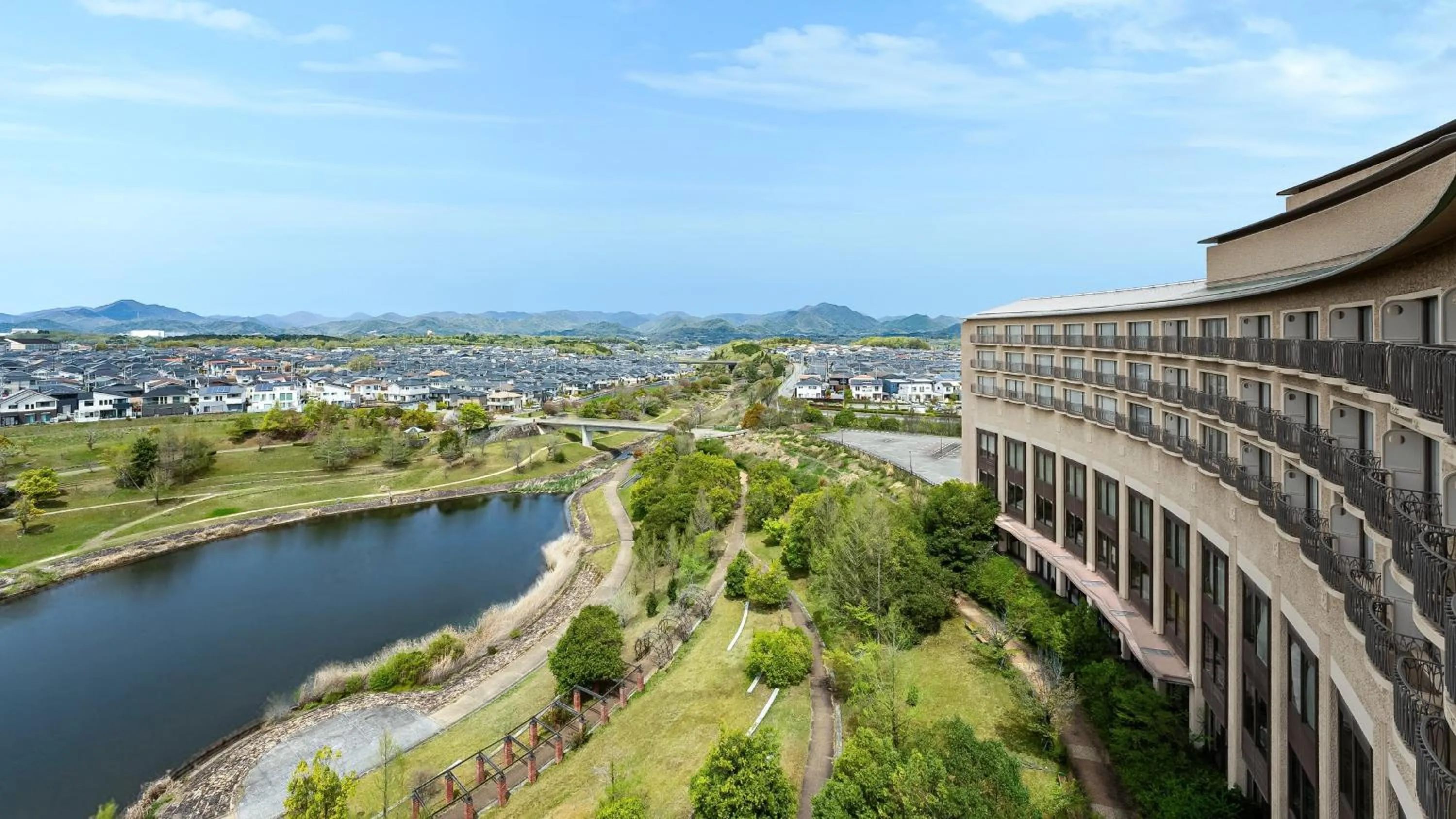 Property building in ANA Holiday Inn Kobe Sanda by IHG