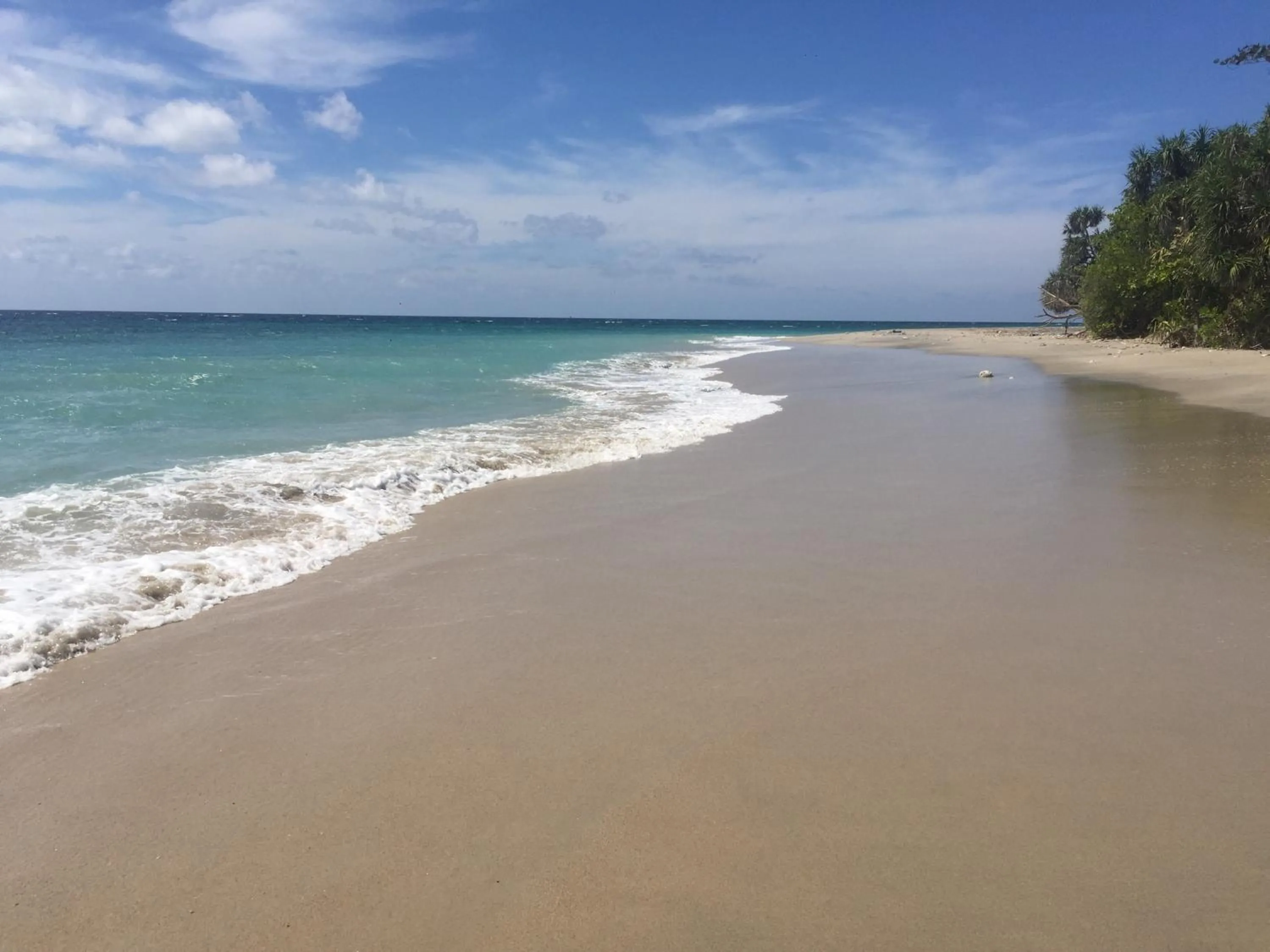 Beach in KANDORA Luxury villas