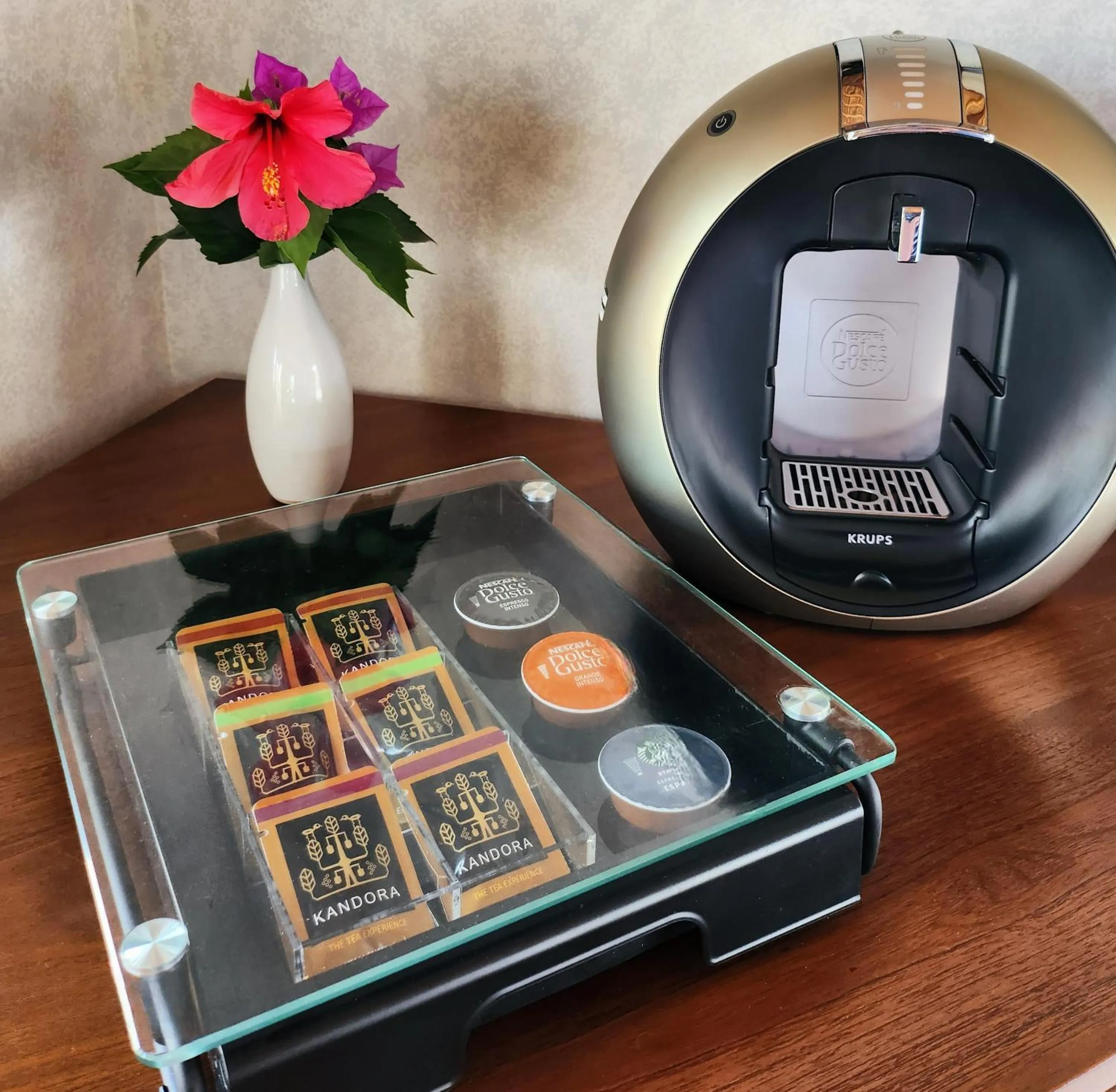 Coffee/tea facilities in KANDORA Luxury villas