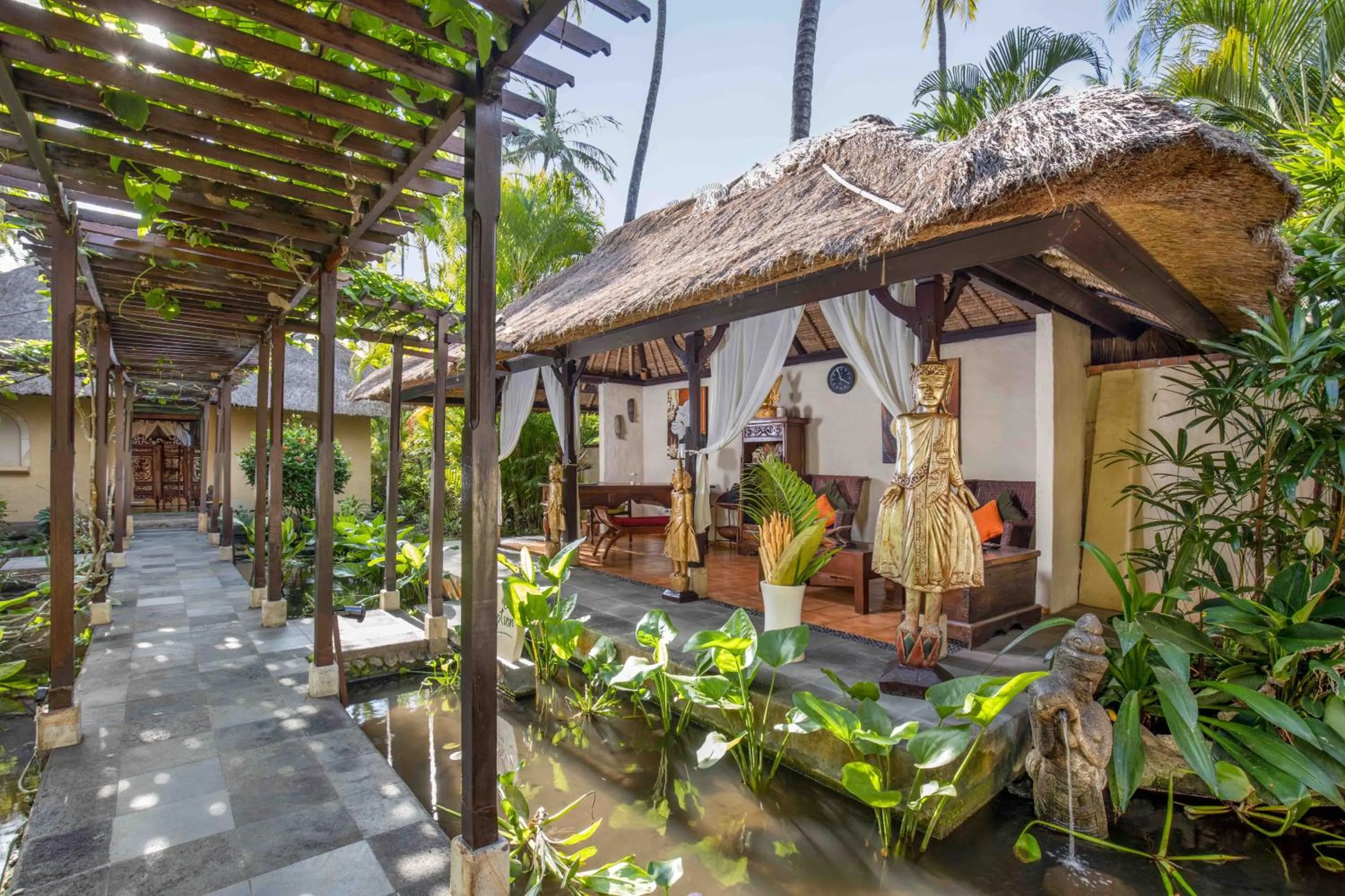 Spa and wellness centre/facilities in Alam Anda Ocean Front Resort & Spa Dive Resort