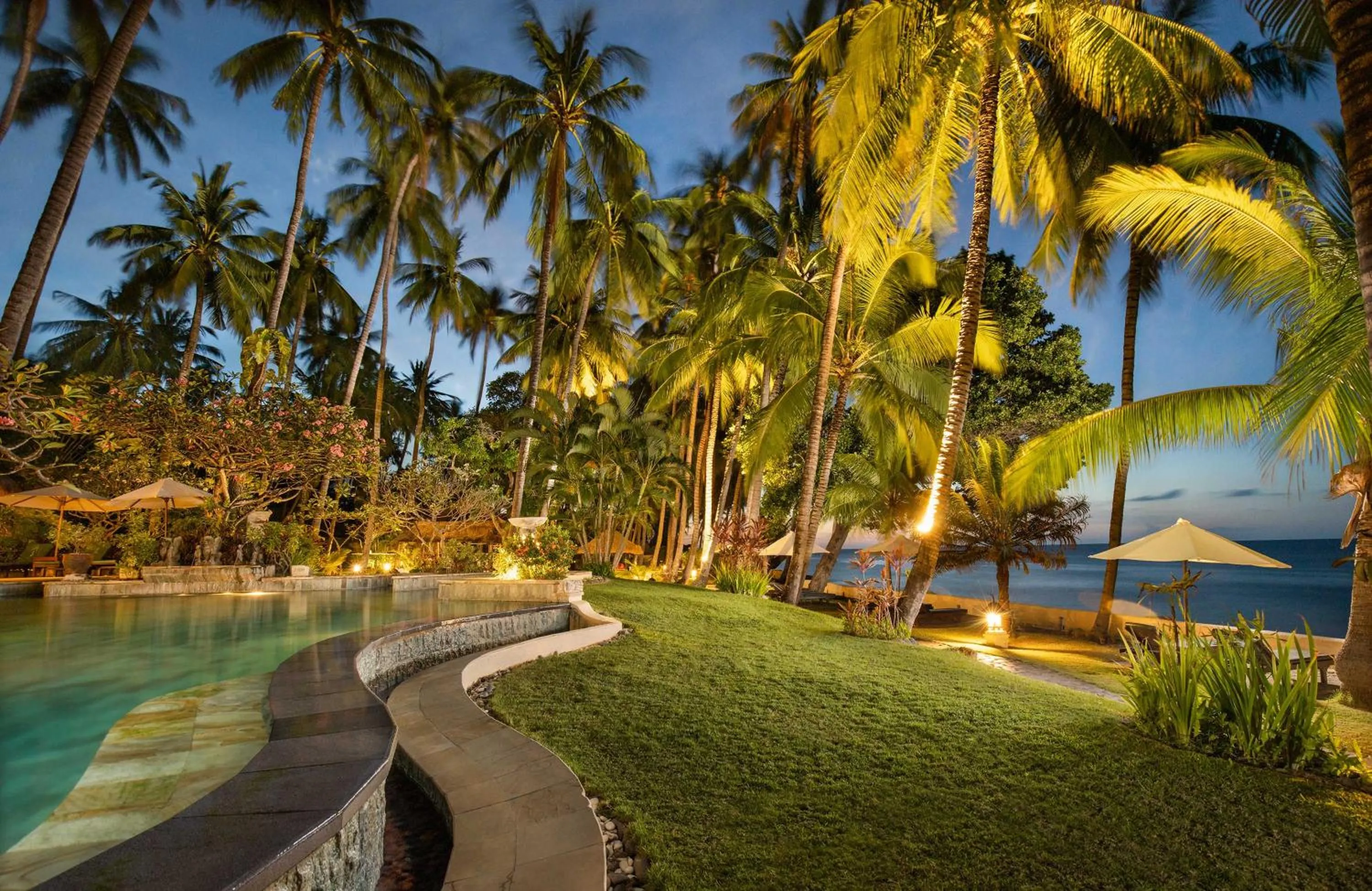 Swimming pool in Alam Anda Ocean Front Resort & Spa Dive Resort