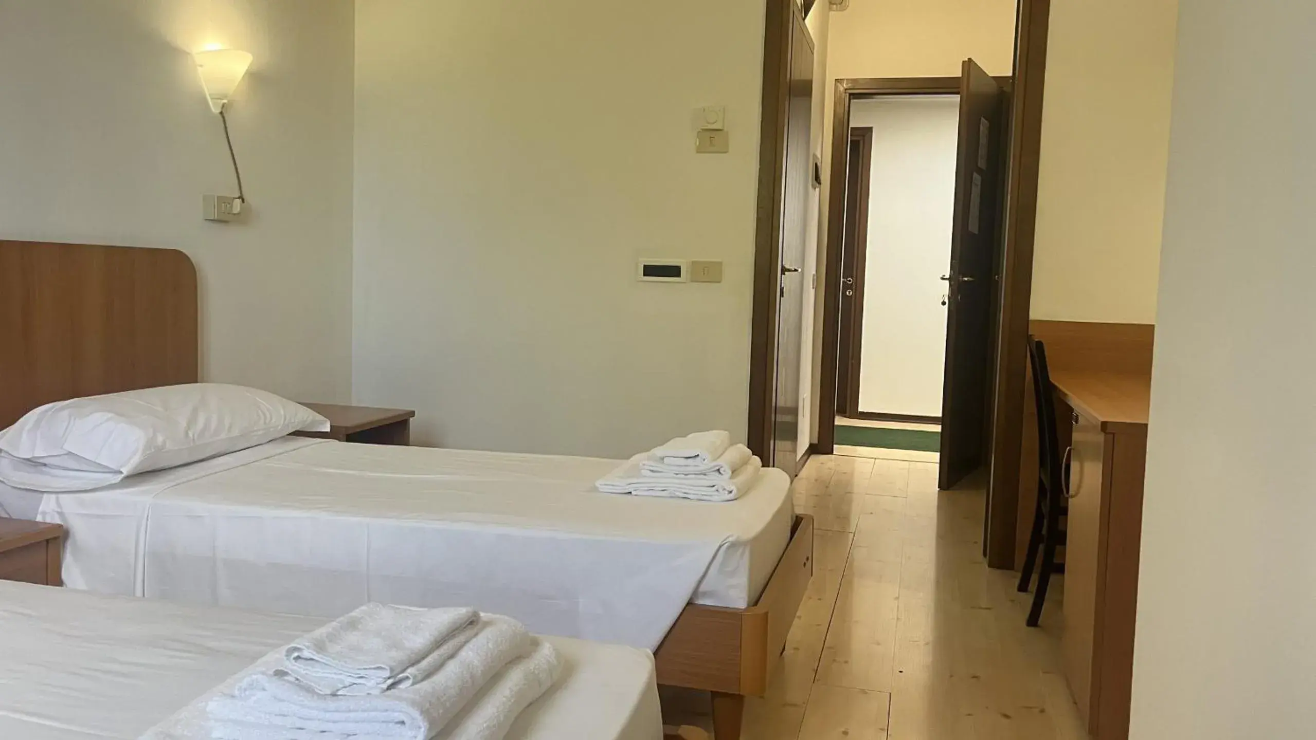 Standard Twin Room with Garden View - single occupancy in HOTEL VILLA MABULTON 2.0 Standard Twin Room with Garden View - single occupancy in HOTEL VILLA MABULTON 2.0