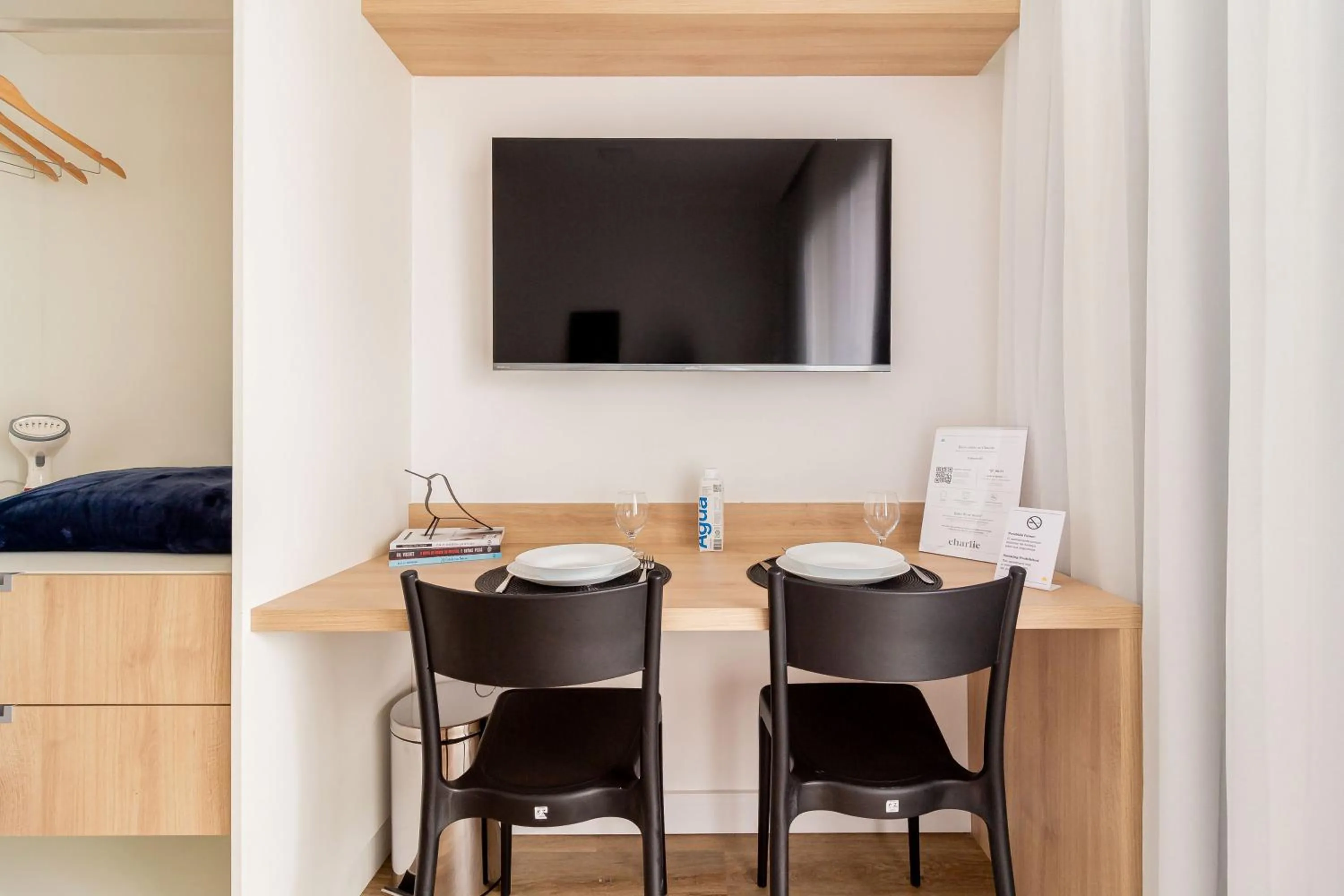 Day in Charlie Harmonia Vila Madalena