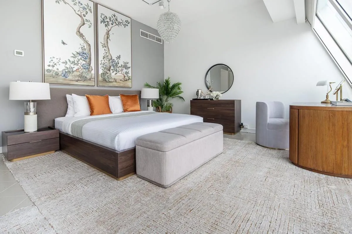 Bed in Premium Penthouse w Private Pool in Dubai Marina