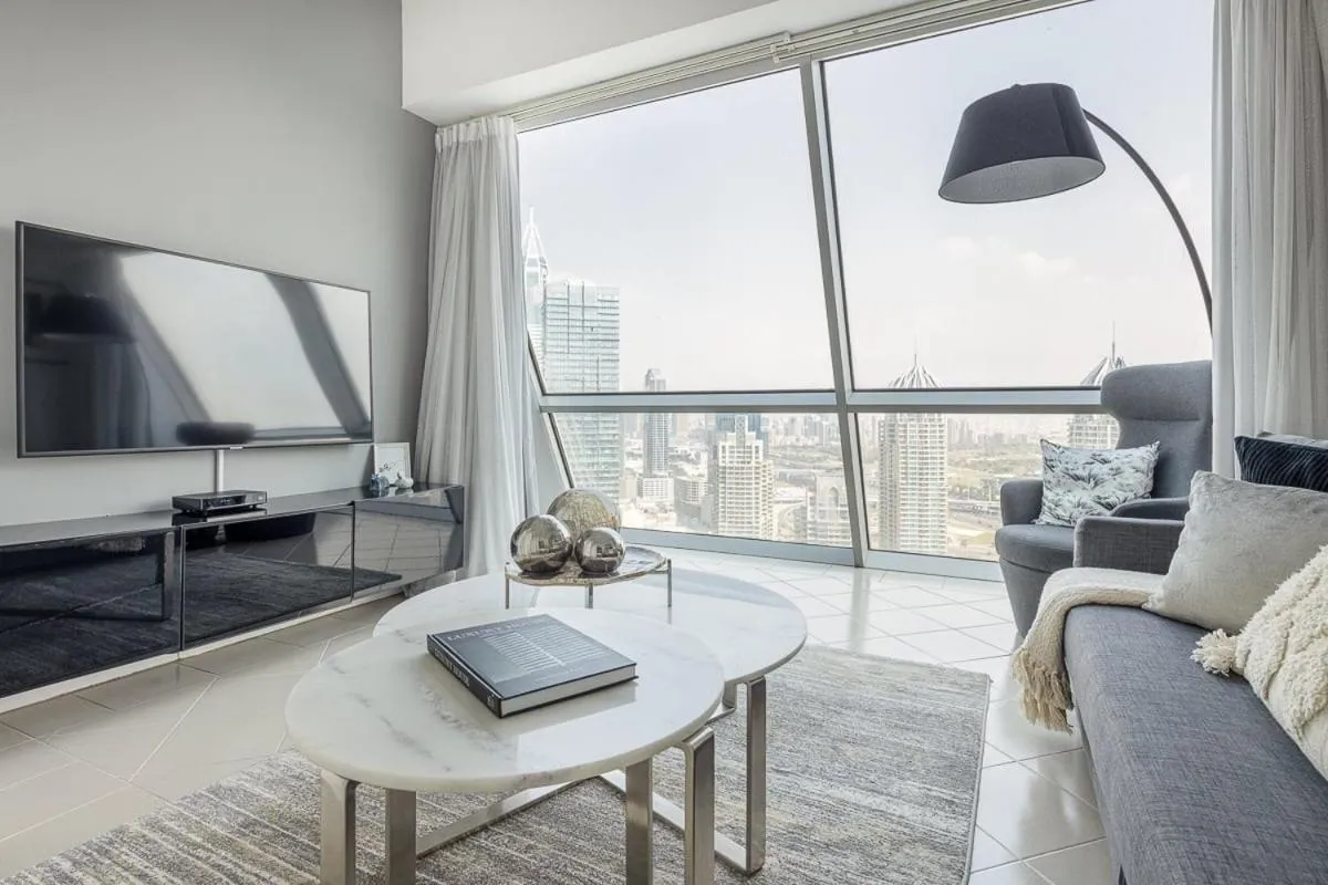 Premium Penthouse w Private Pool in Dubai Marina