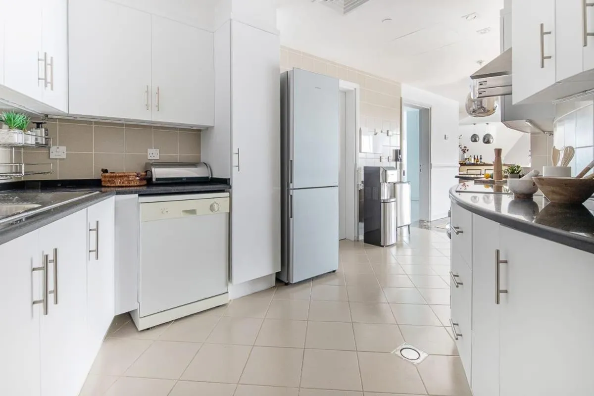 Premium Penthouse w Private Pool in Dubai Marina