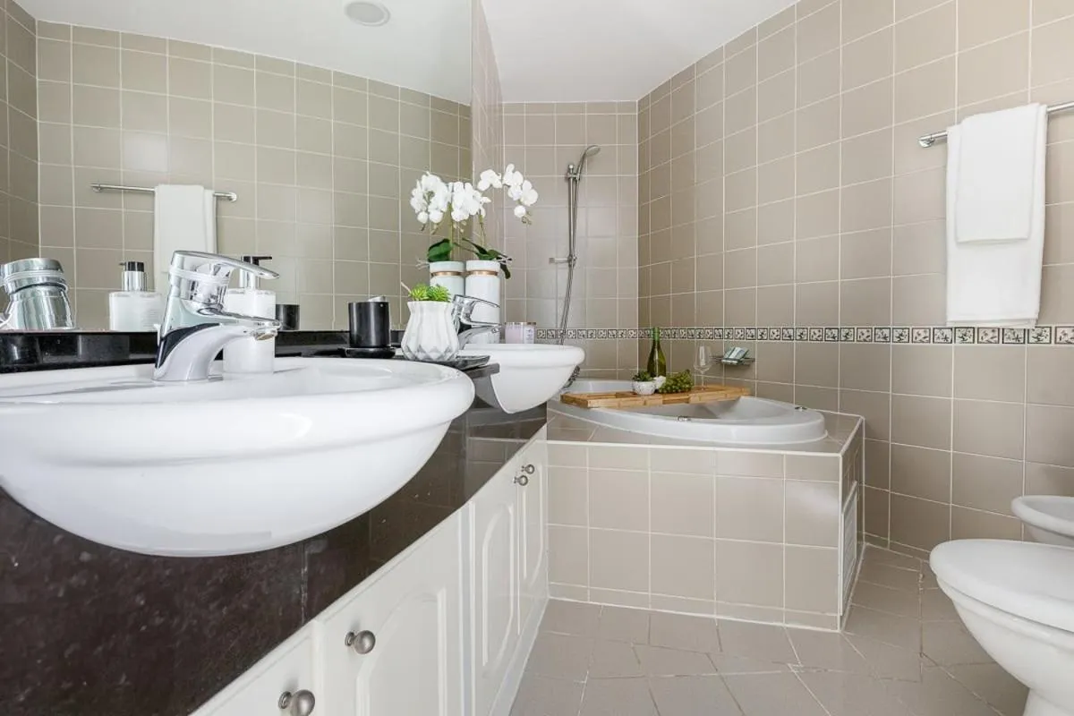 Premium Penthouse w Private Pool in Dubai Marina