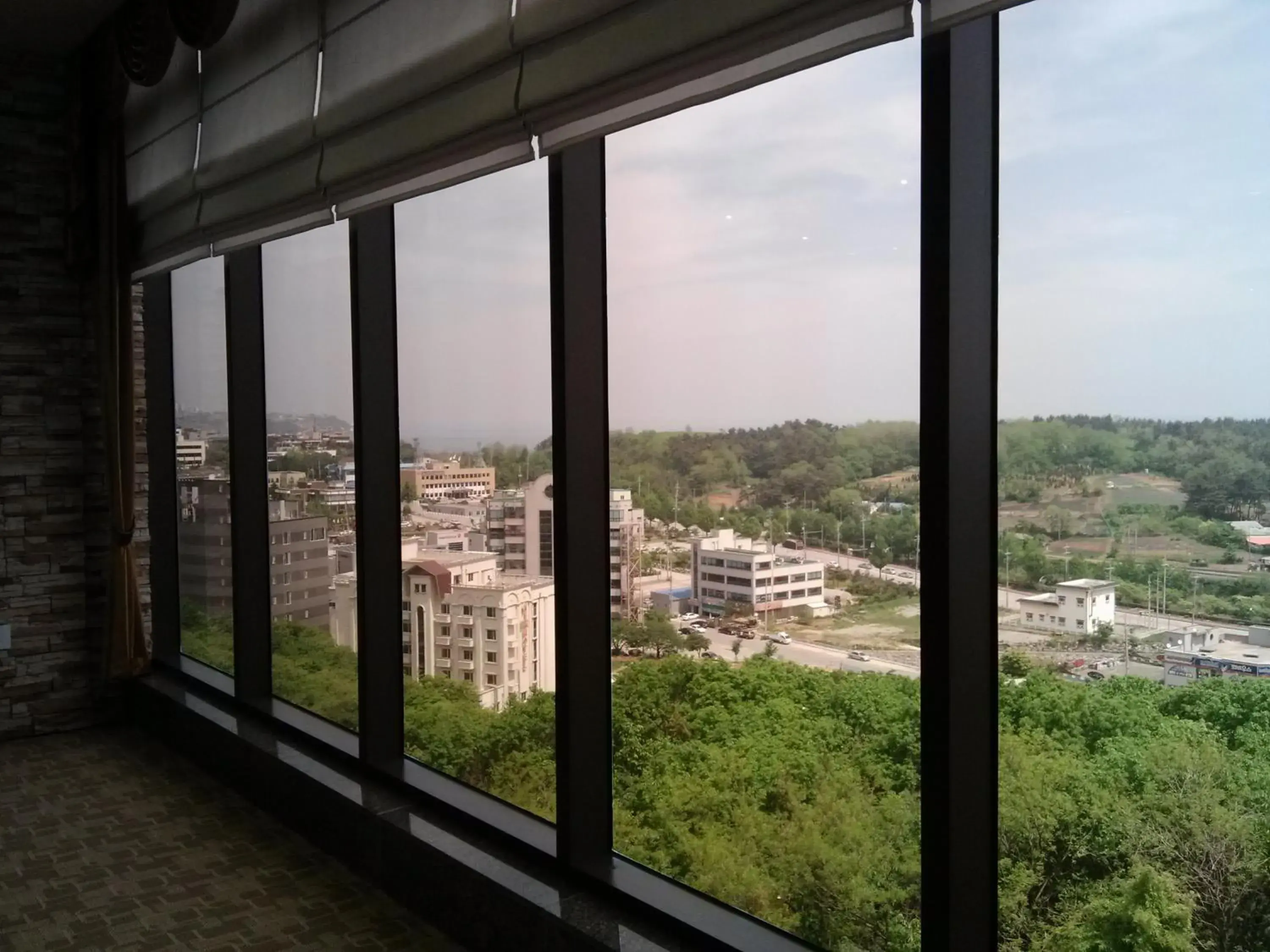 View (from property/room) in Hyunjin Tourist Hotel View (from property/room) in Hyunjin Tourist Hotel
