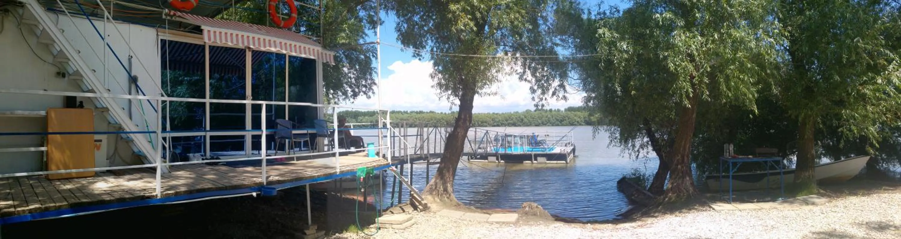 Delta Pontoon