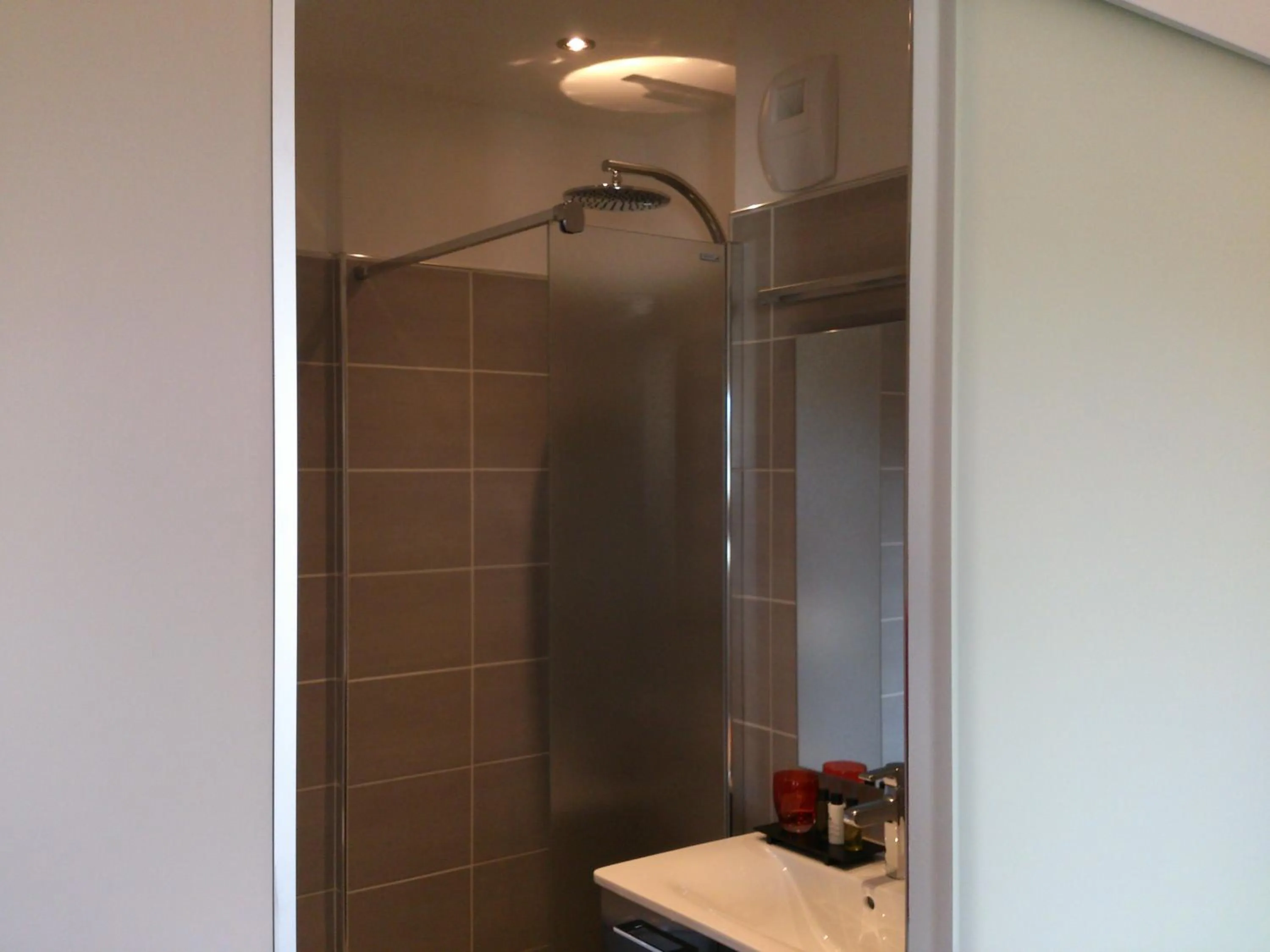 Bathroom in Hôtel Les Petits Oreillers